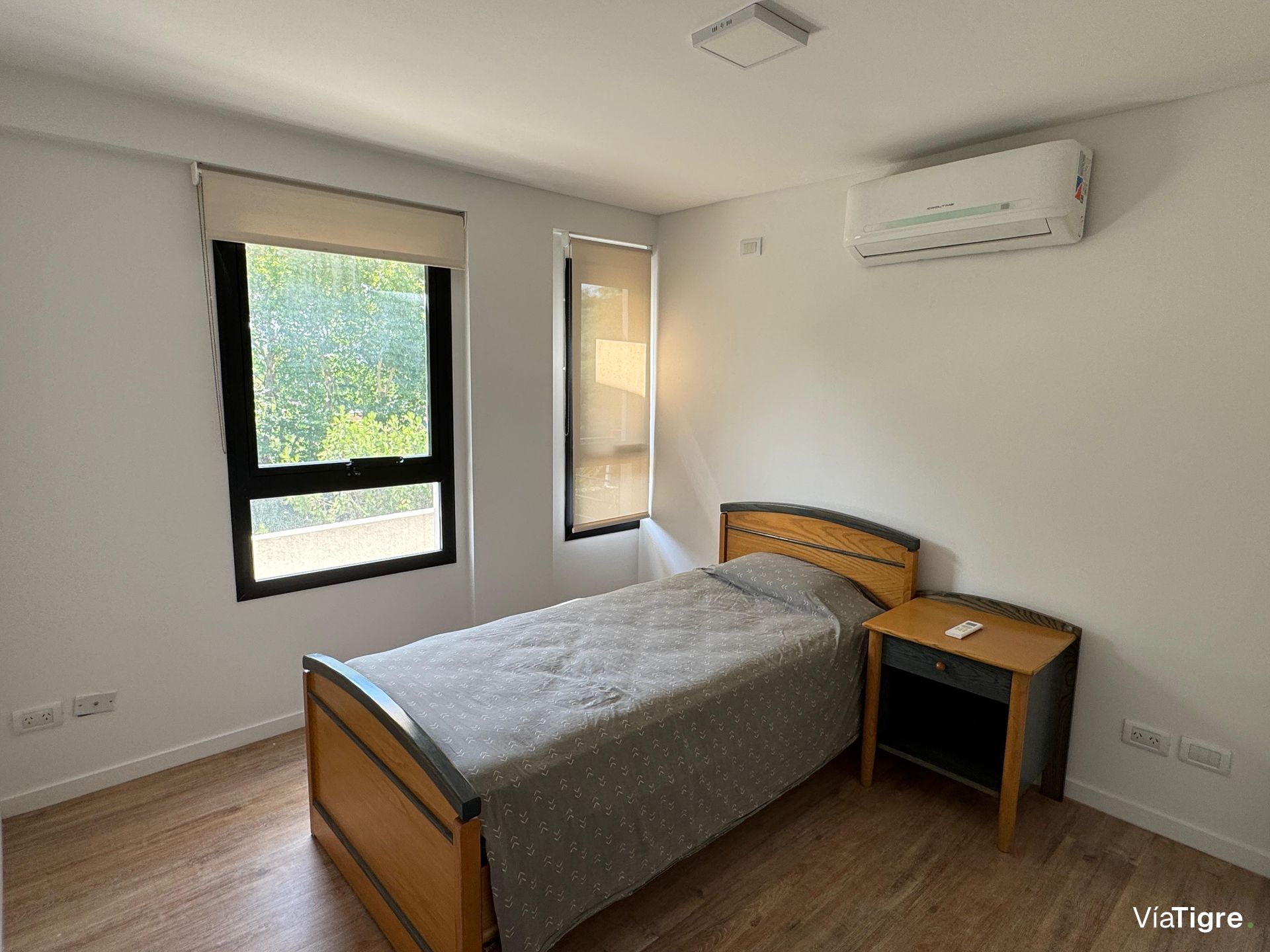 Venta Depto Olivos 4 ambientes 2 cocheras Balcon