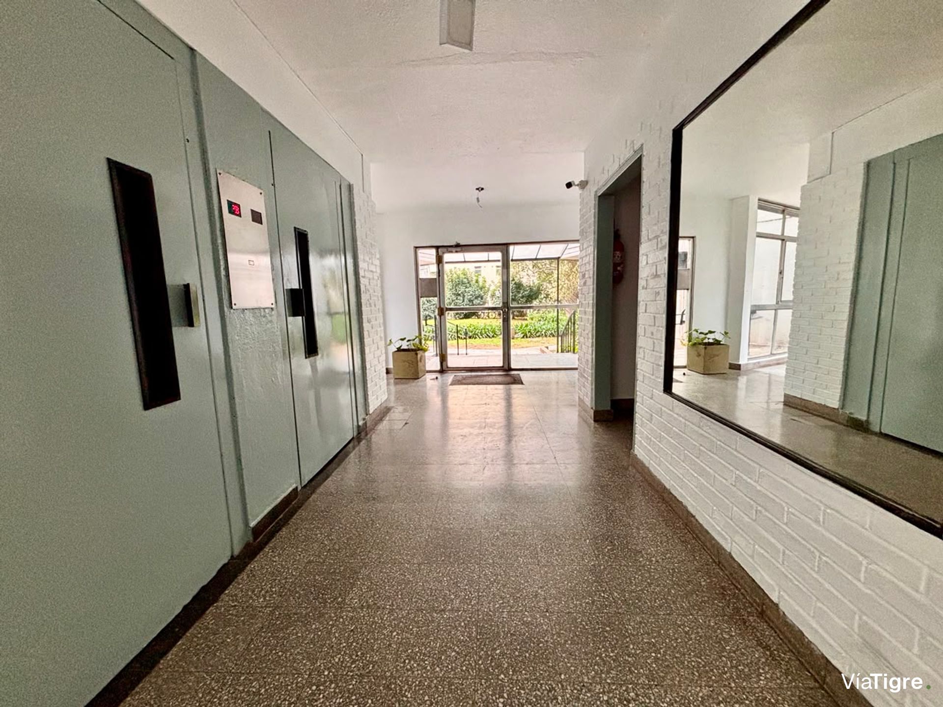 Venta Departamento 4 Amb con Balcón, Martinez