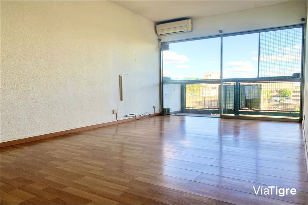 Venta Departamento 4 Amb con Balcón, Martinez