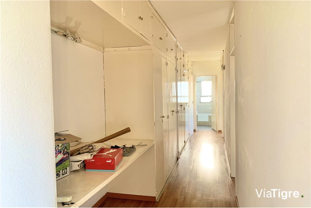 Venta Departamento 4 Amb con Balcón, Martinez