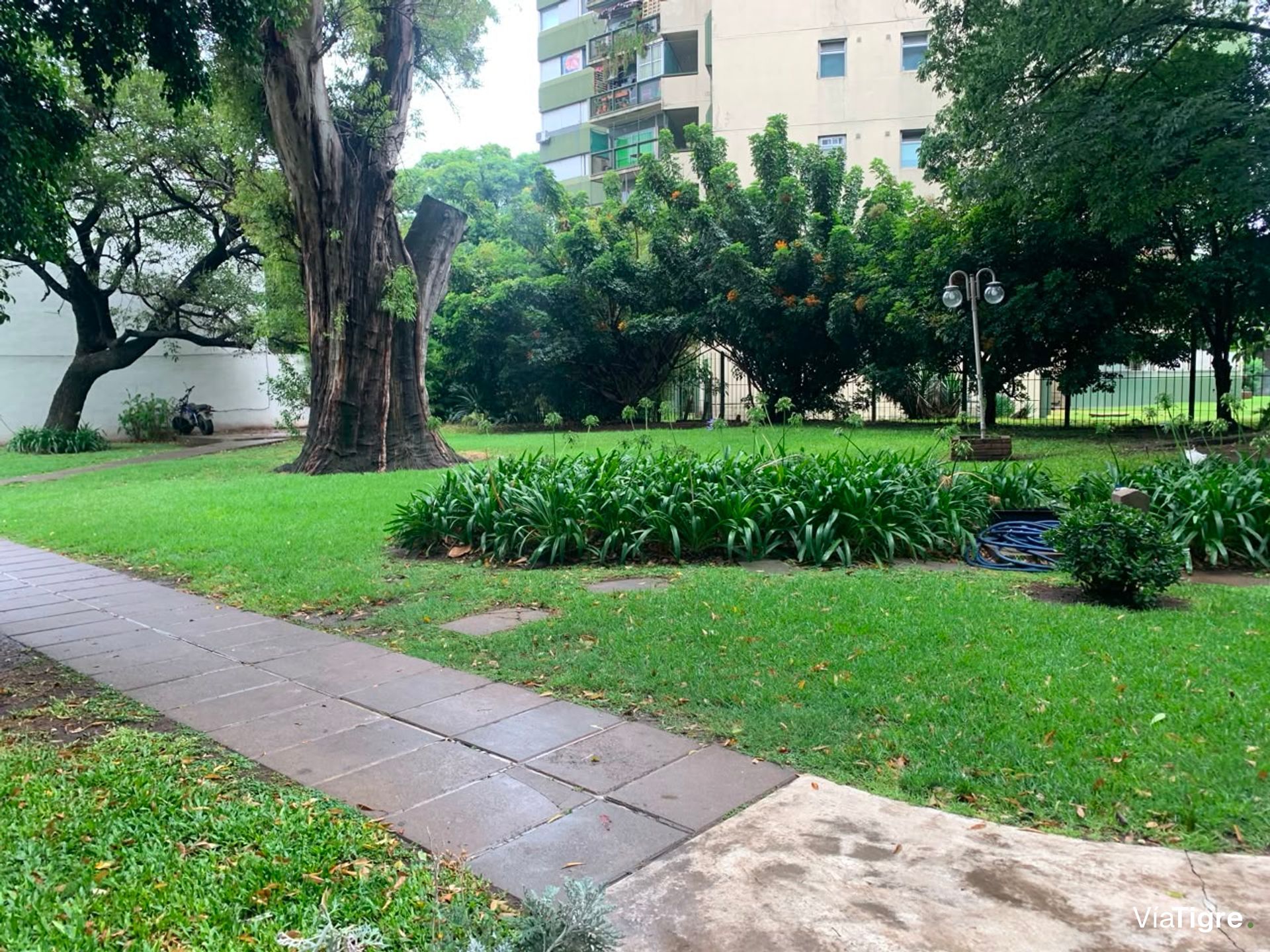 Venta Departamento 4 Amb con Balcón, Martinez
