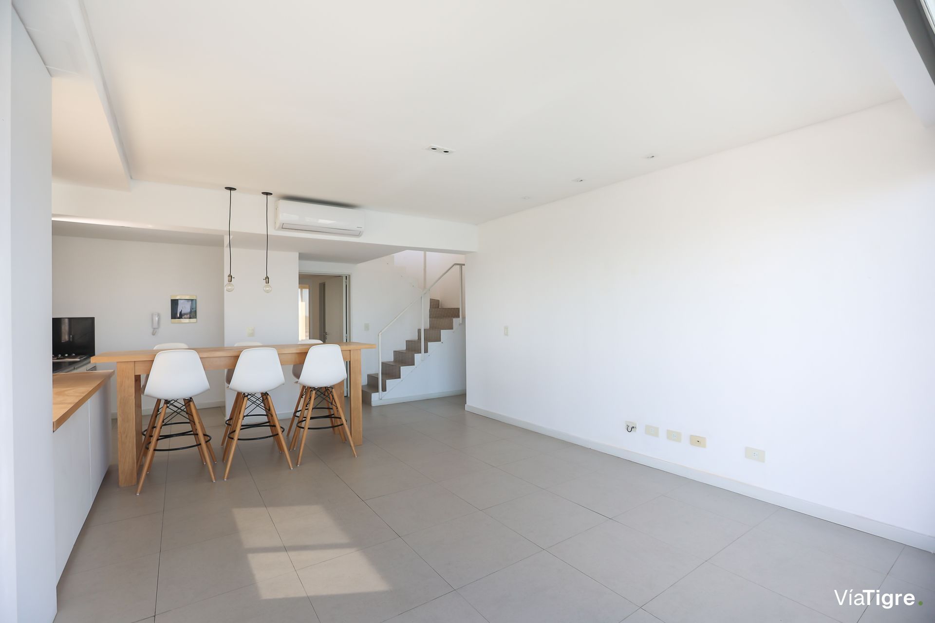 Venta Dpto Tipo Duplex 5 Amb/Islas De Golf/Permuta