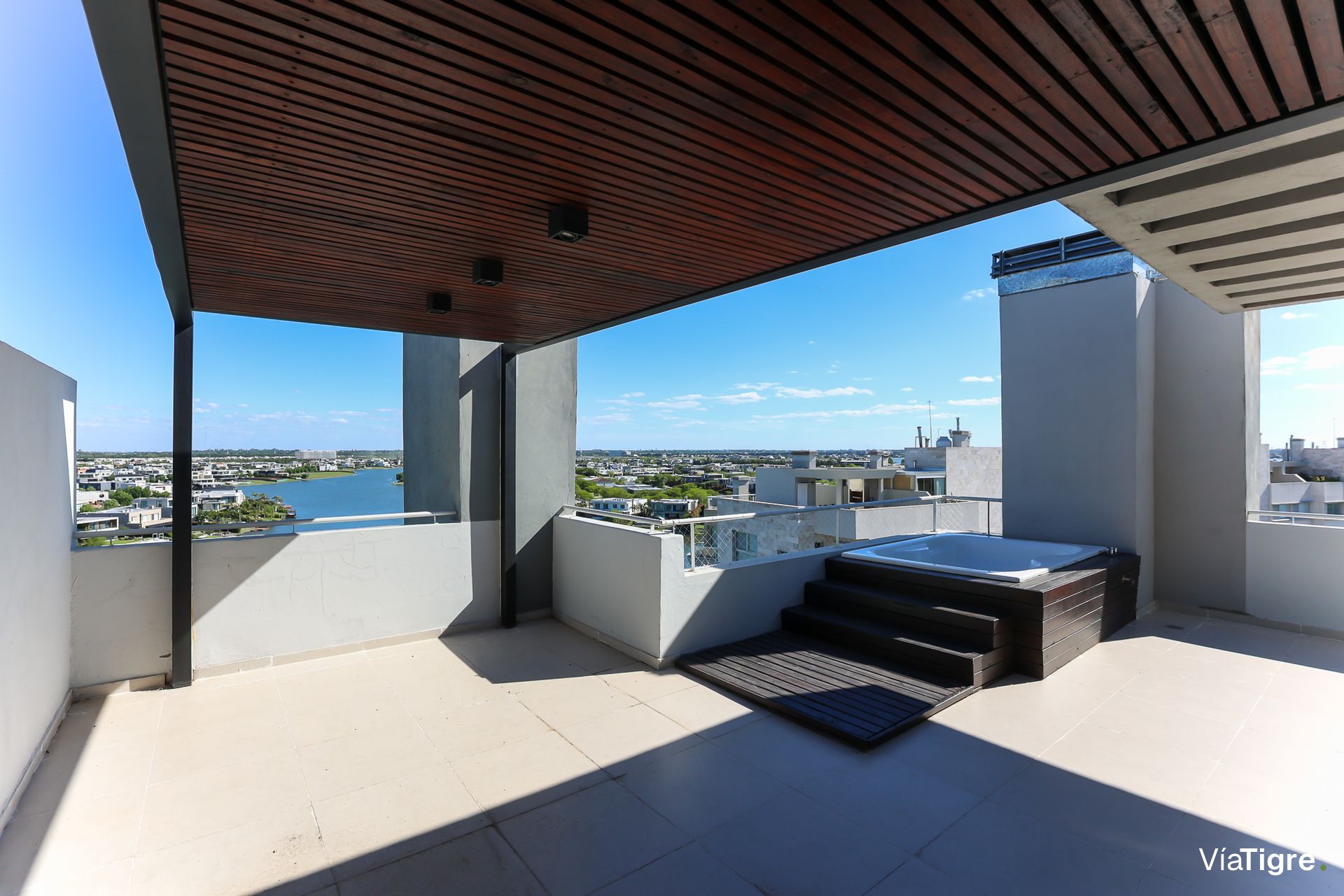 Venta Dpto Tipo Duplex 5 Amb/Islas De Golf/Permuta