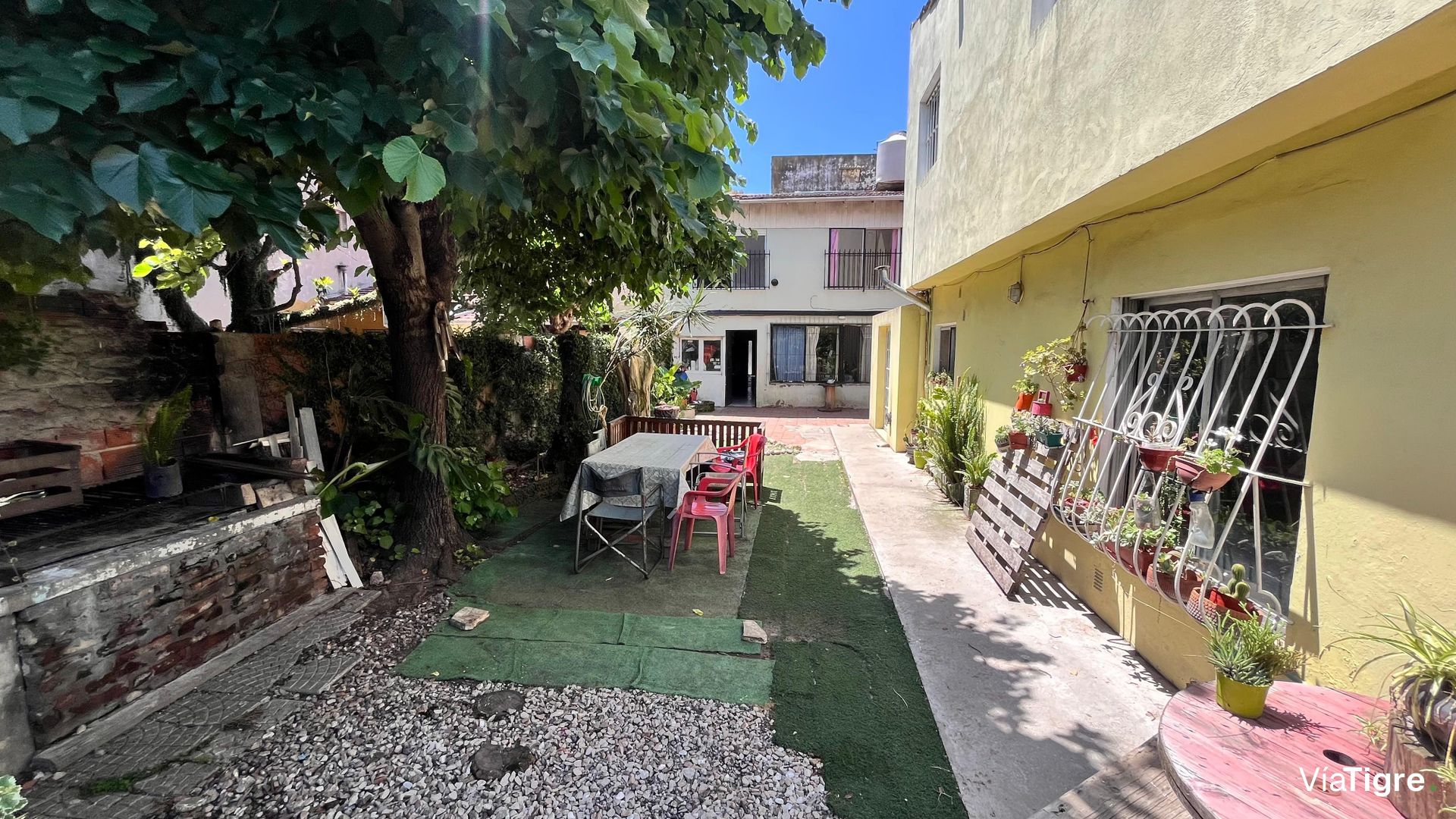 Casa En Carapachay En Venta Multifamiliar