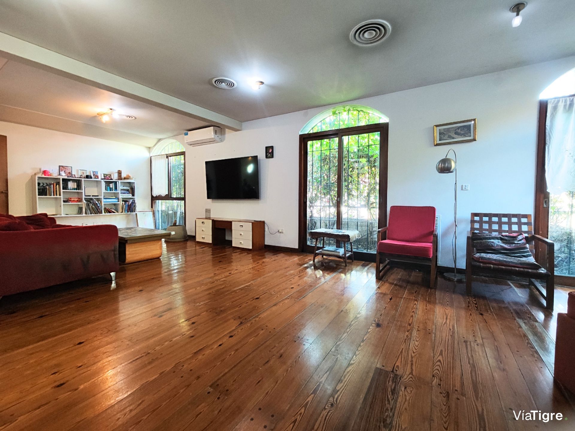 VENTA Casa de 5 ambientes c/patio en Vicente Lopez