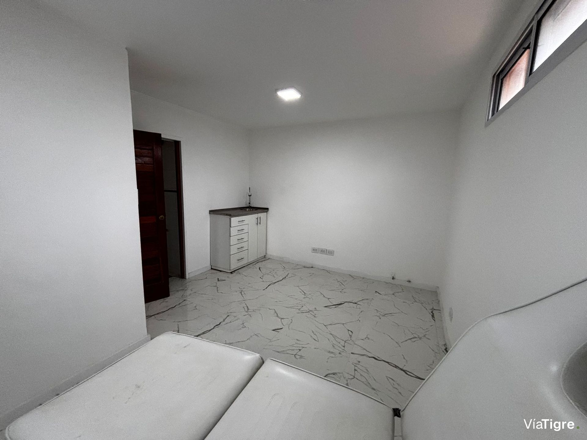 Alquiler Centro Medico - Consultorios Olivos
