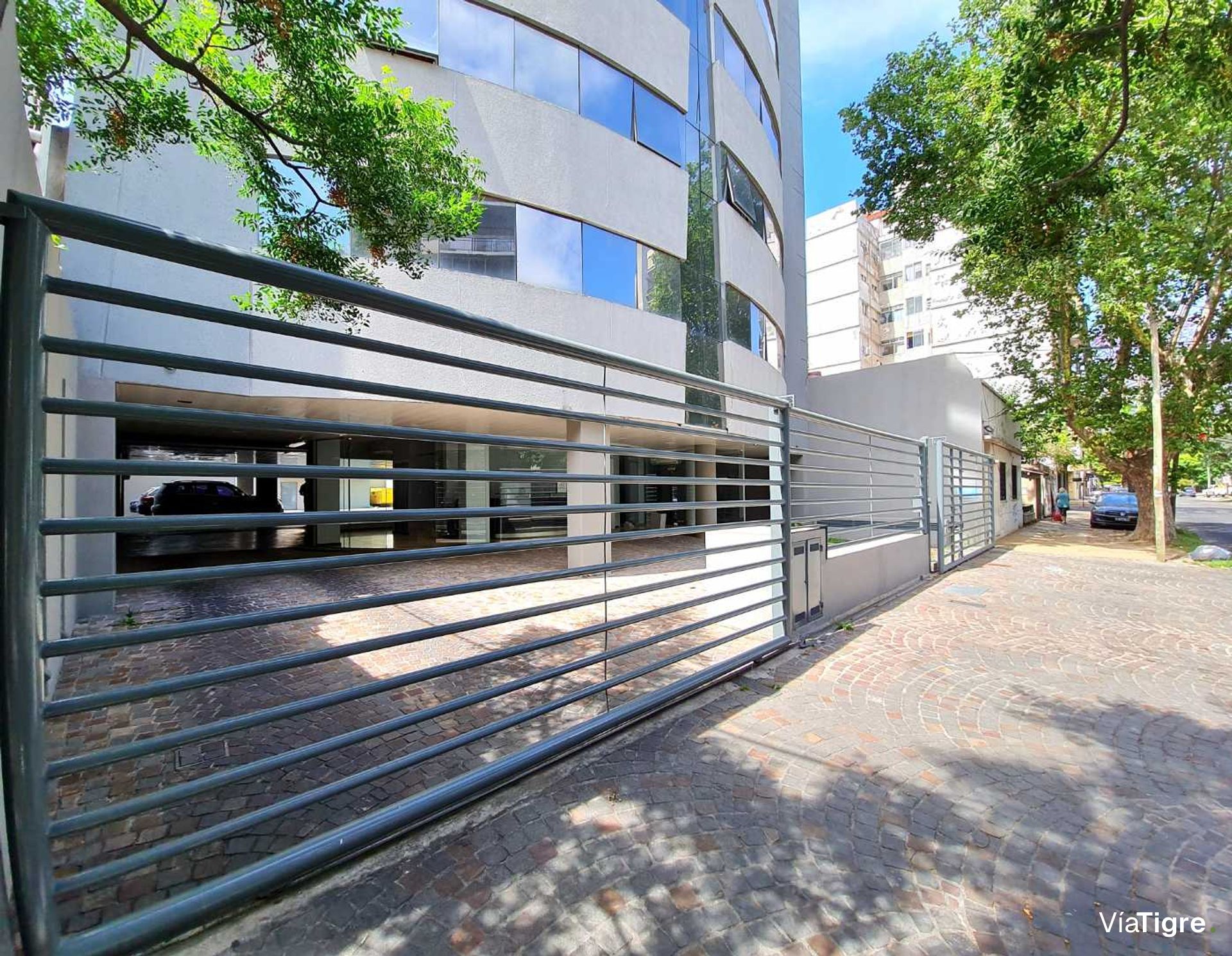 Venta Edificio En Block 3.600 M2 Florida V. Lopez.