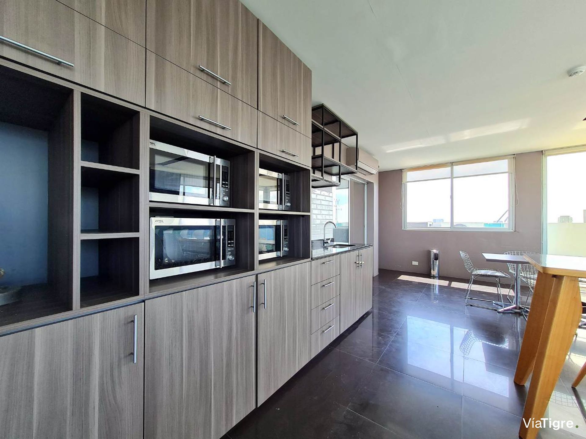 Venta Edificio En Block 3.600 M2 Florida V. Lopez.