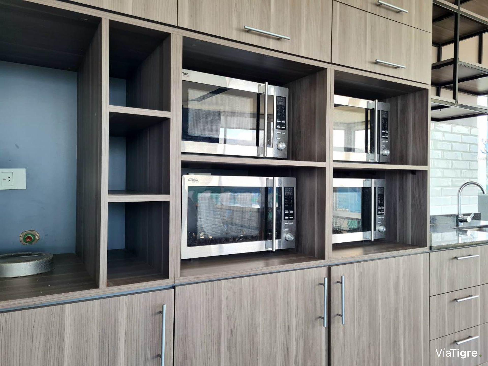 Venta Edificio En Block 3.600 M2 Florida V. Lopez.