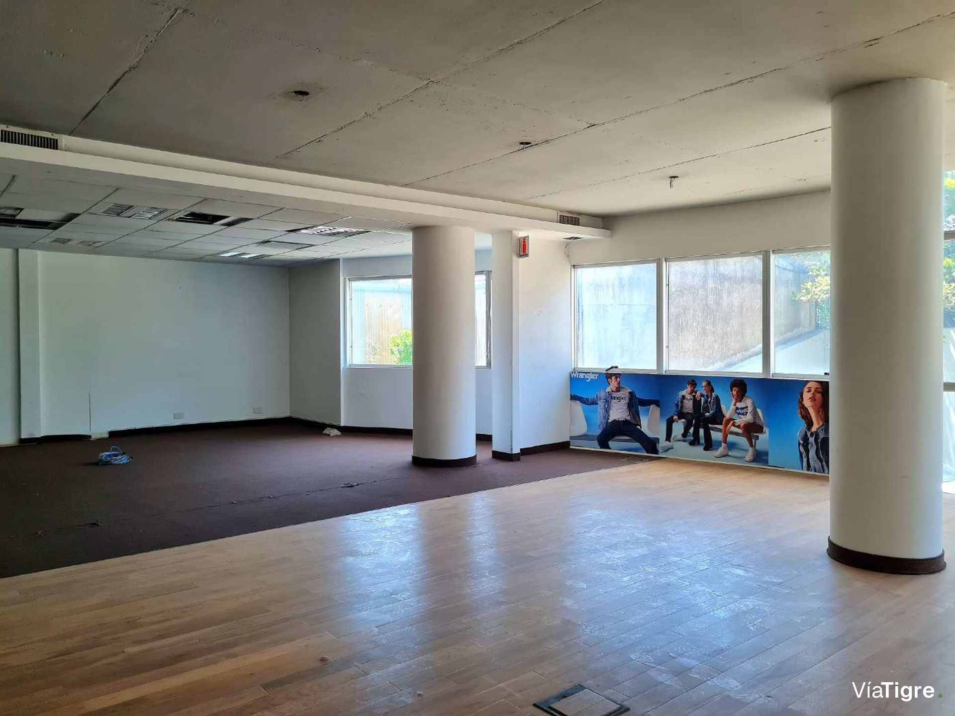 Venta Edificio En Block 3.600 M2 Florida V. Lopez.