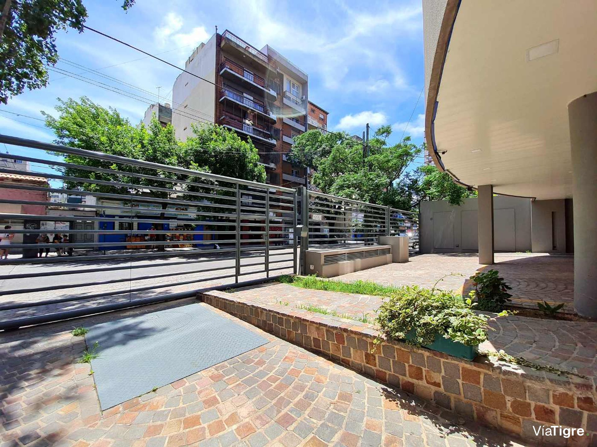 Venta Edificio En Block 3.600 M2 Florida V. Lopez.