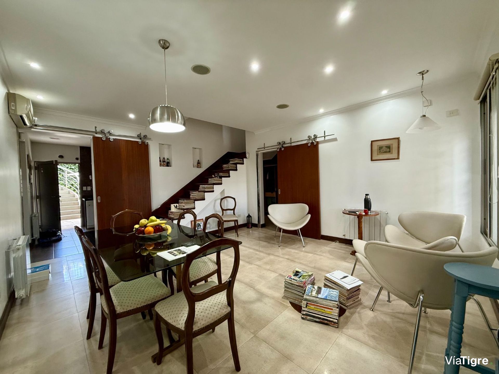 Venta de Casa frente al Newman