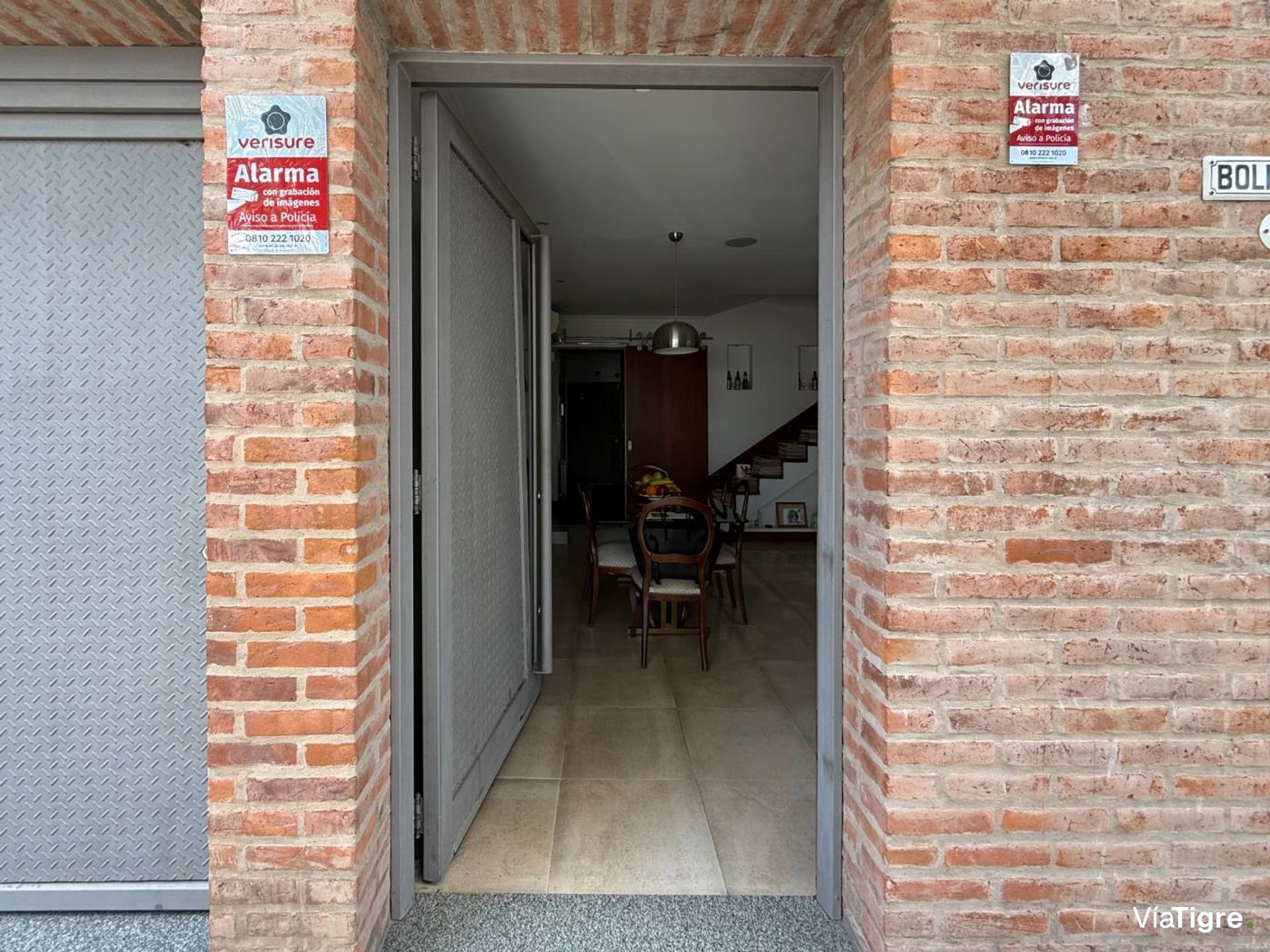 Venta de Casa frente al Newman