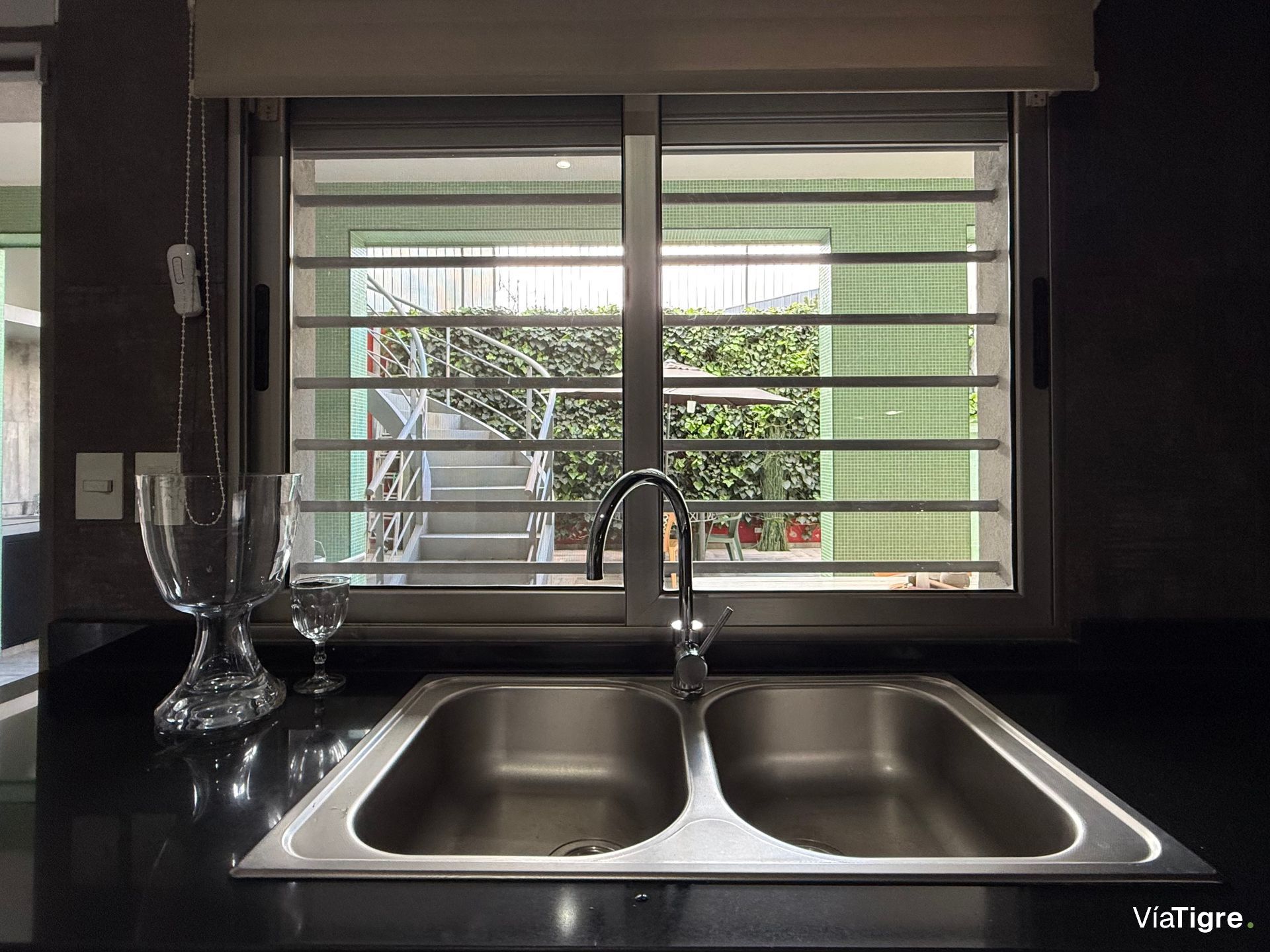 Venta de Casa frente al Newman