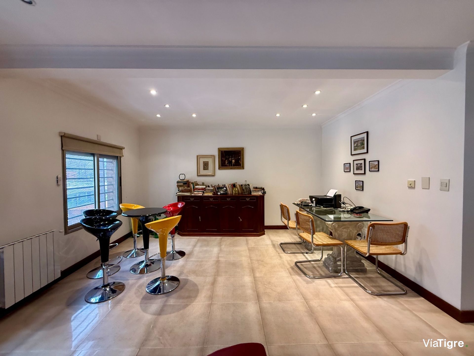 Venta de Casa frente al Newman