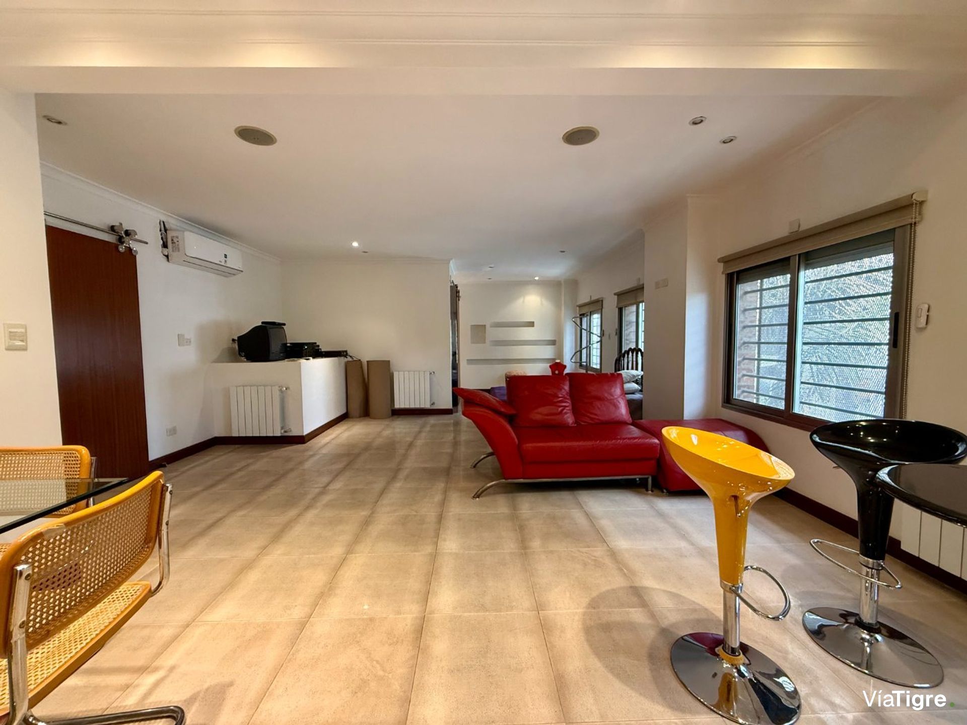 Venta de Casa frente al Newman