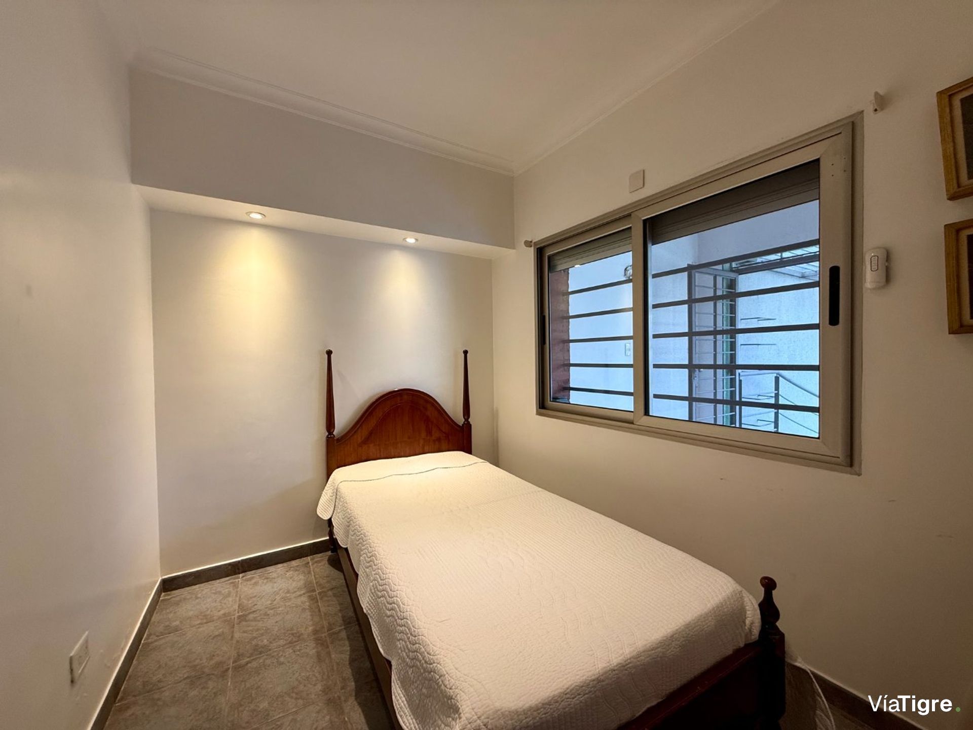 Venta de Casa frente al Newman
