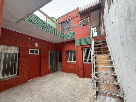 PH For Rent Munro 3-bedroom With Patio And Terrace