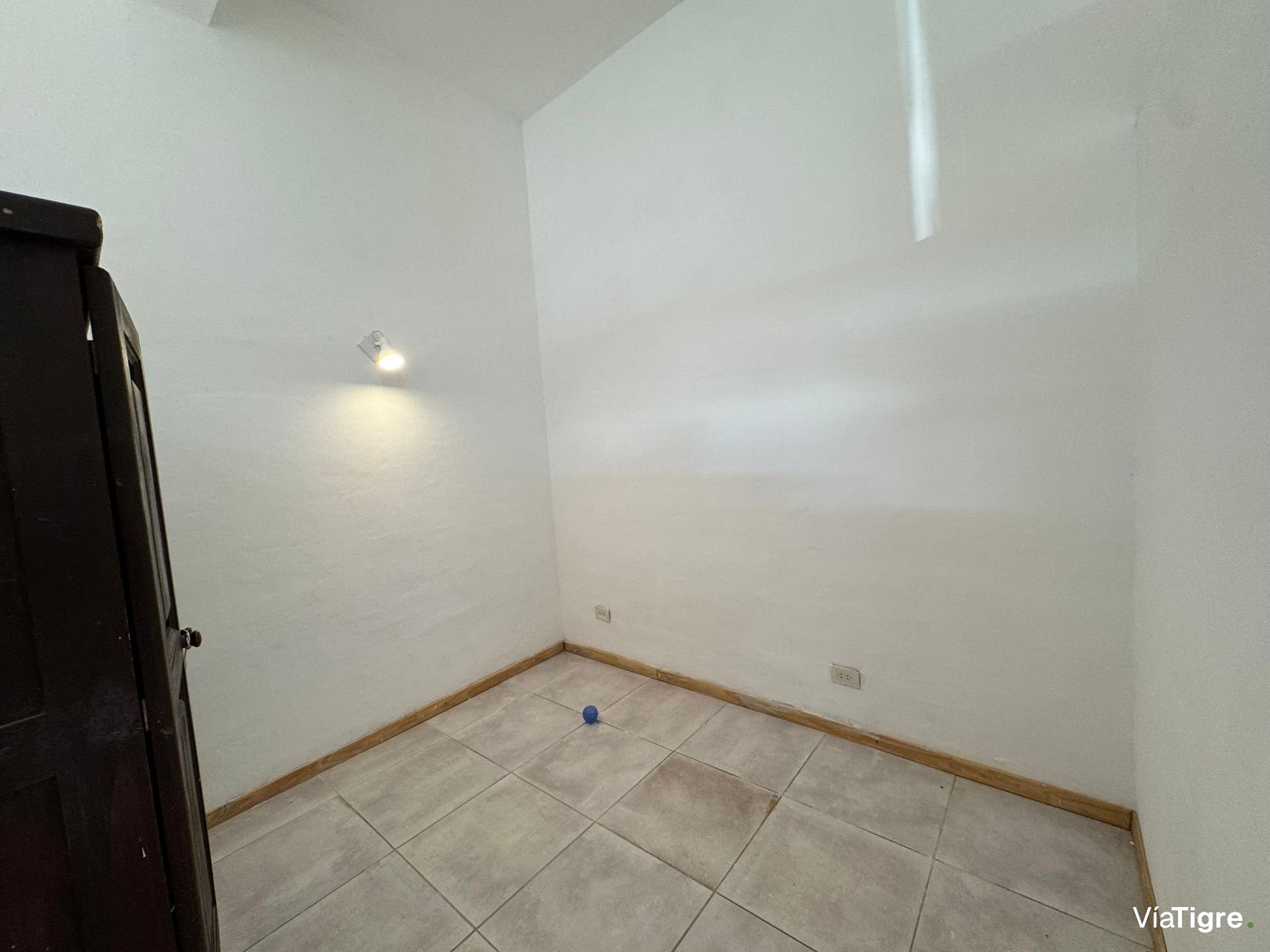 Ph En Alquiler – Planta Baja Al Frente – Victoria