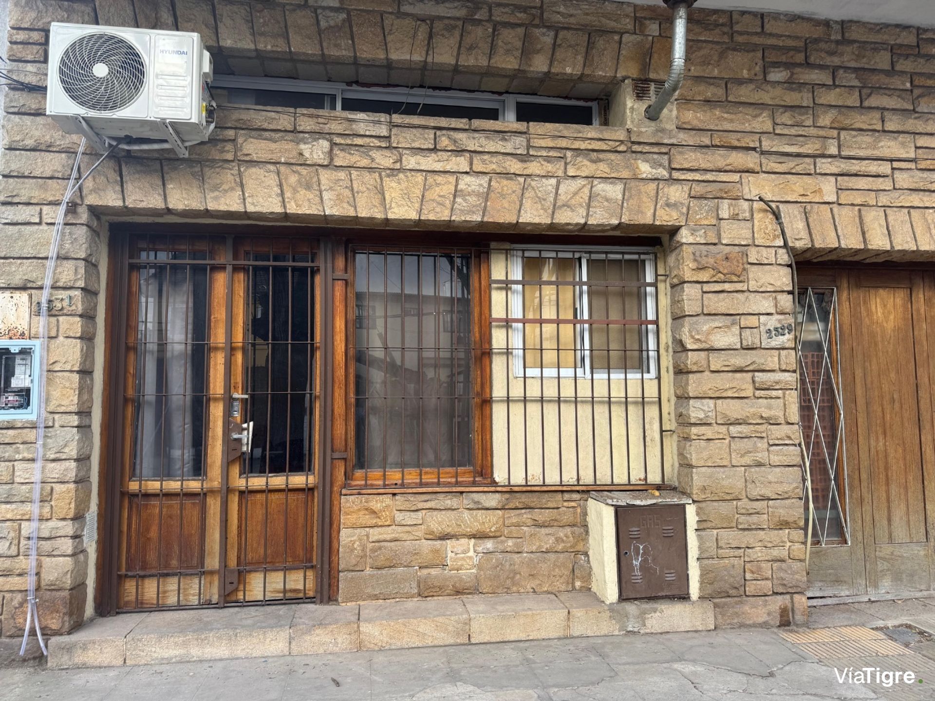 Ph En Alquiler – Planta Baja Al Frente – Victoria