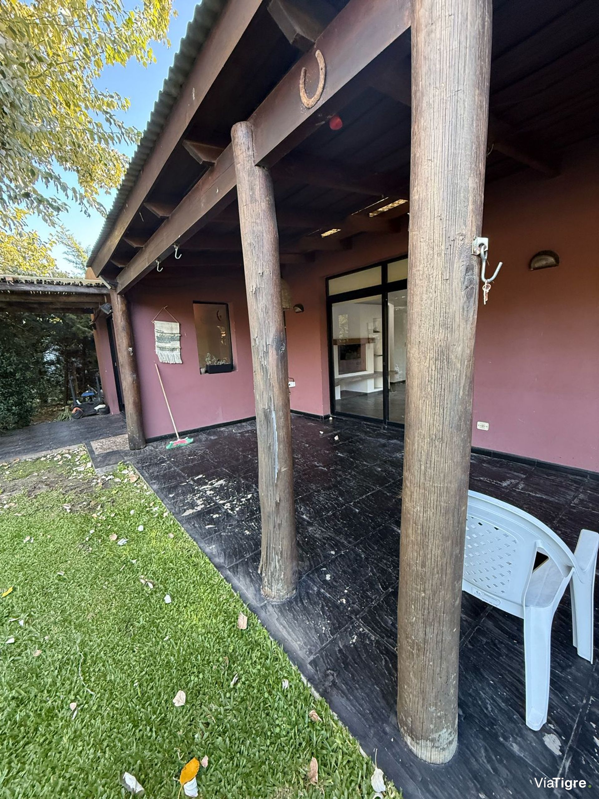 casa 2 Dorm. c/ Pileta y Parque - Santa Catalina