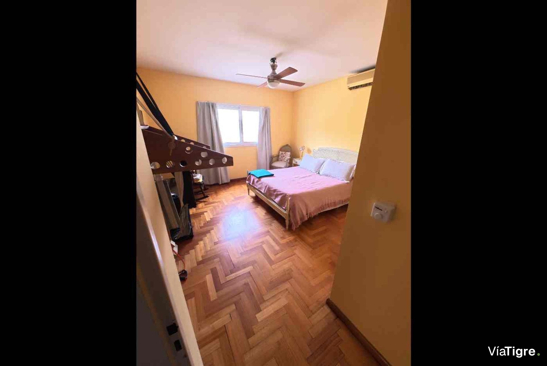 Casa En Venta - 5 Amb. en Barrancas de San José