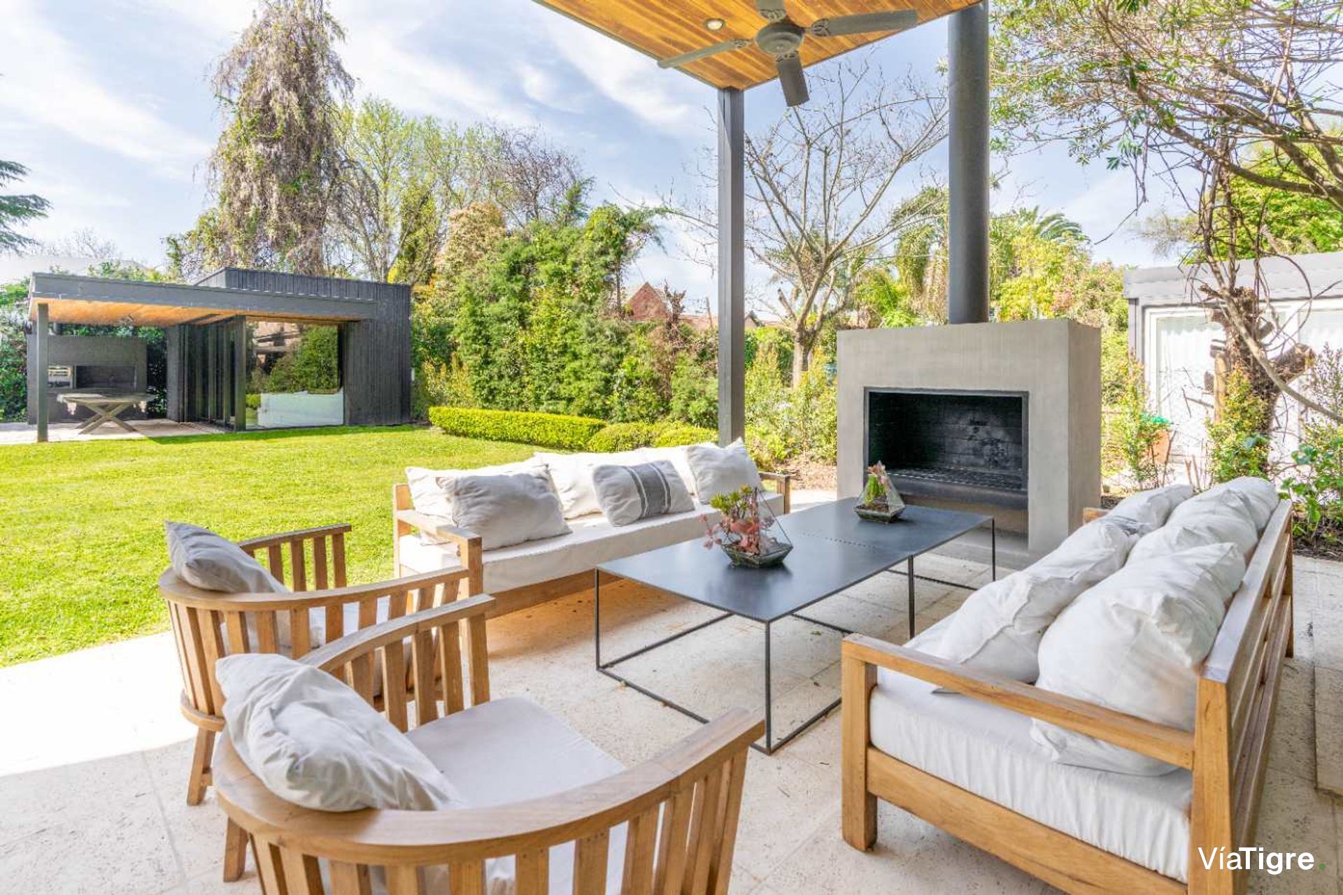 Casa Moderna en Venta en SAN ISIDRO CHICO