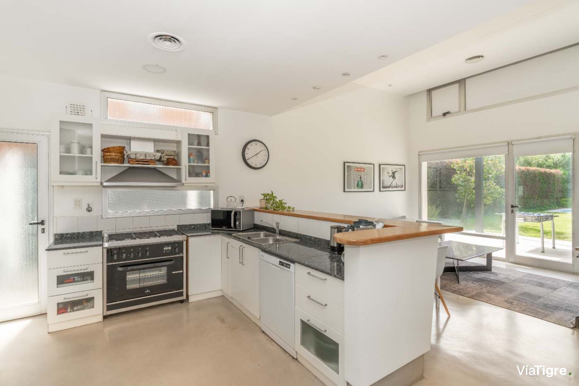 Casa Moderna en Venta en SAN ISIDRO CHICO