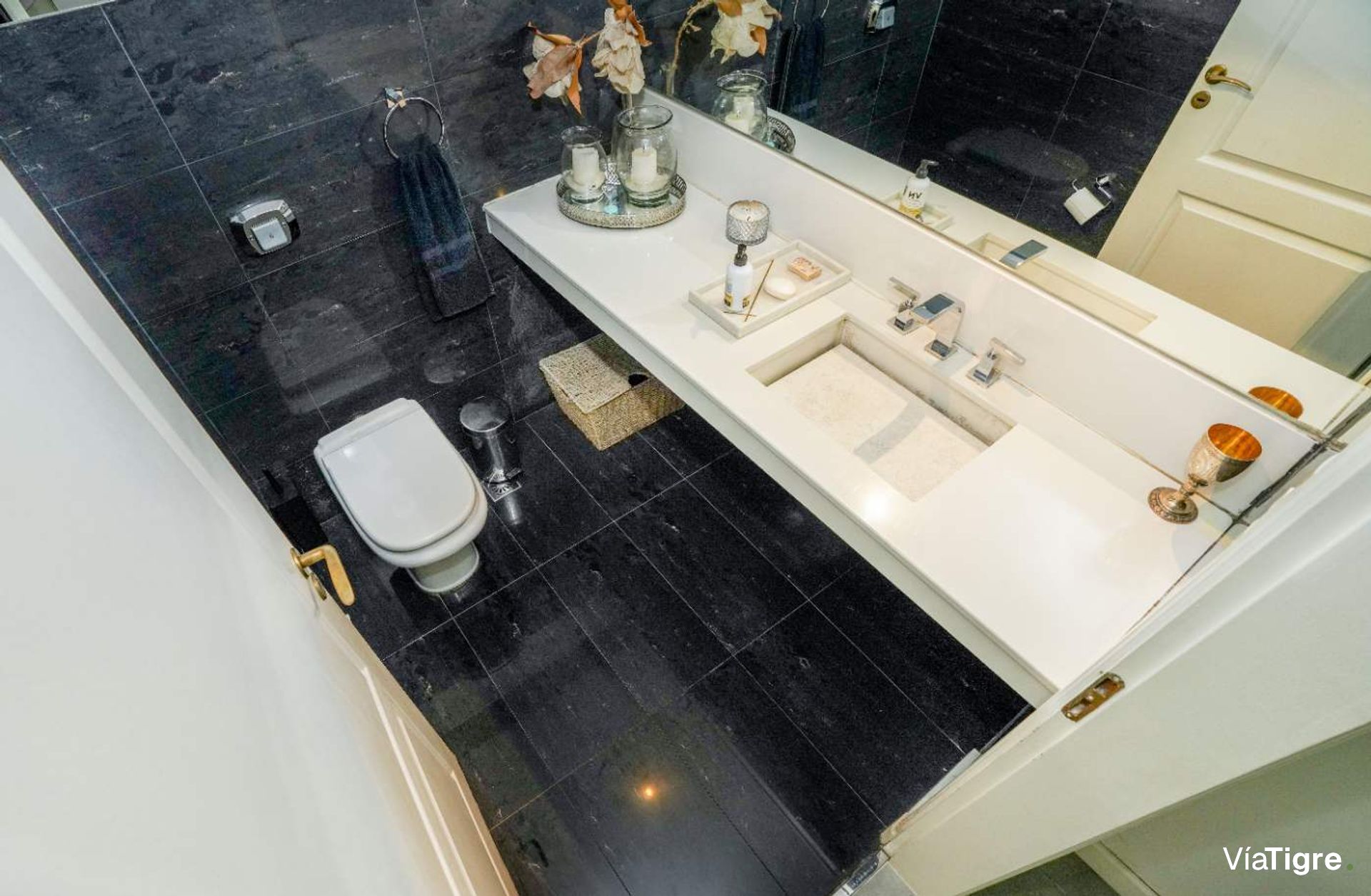 Casa Moderna en Venta en SAN ISIDRO CHICO
