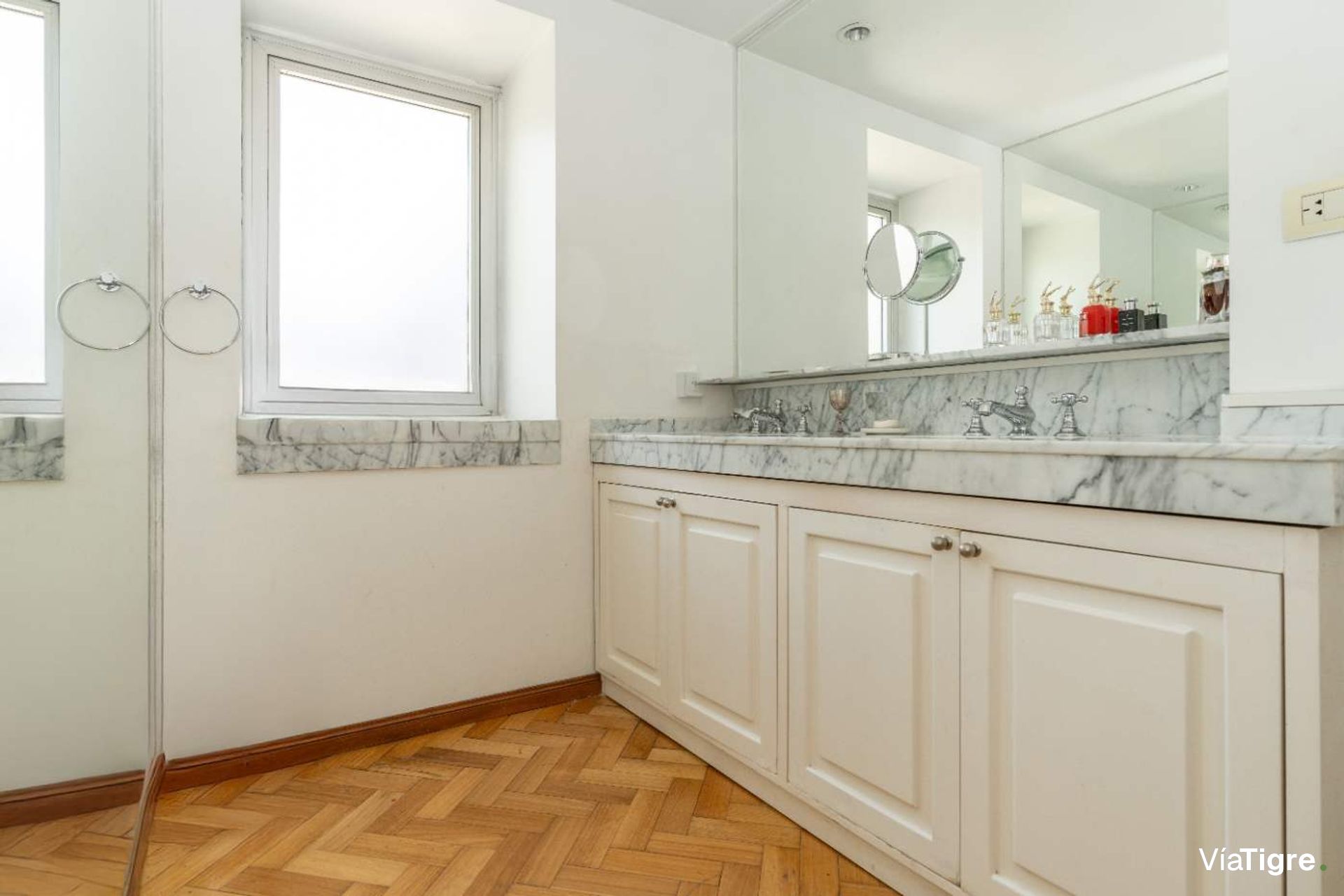 Casa Moderna en Venta en SAN ISIDRO CHICO