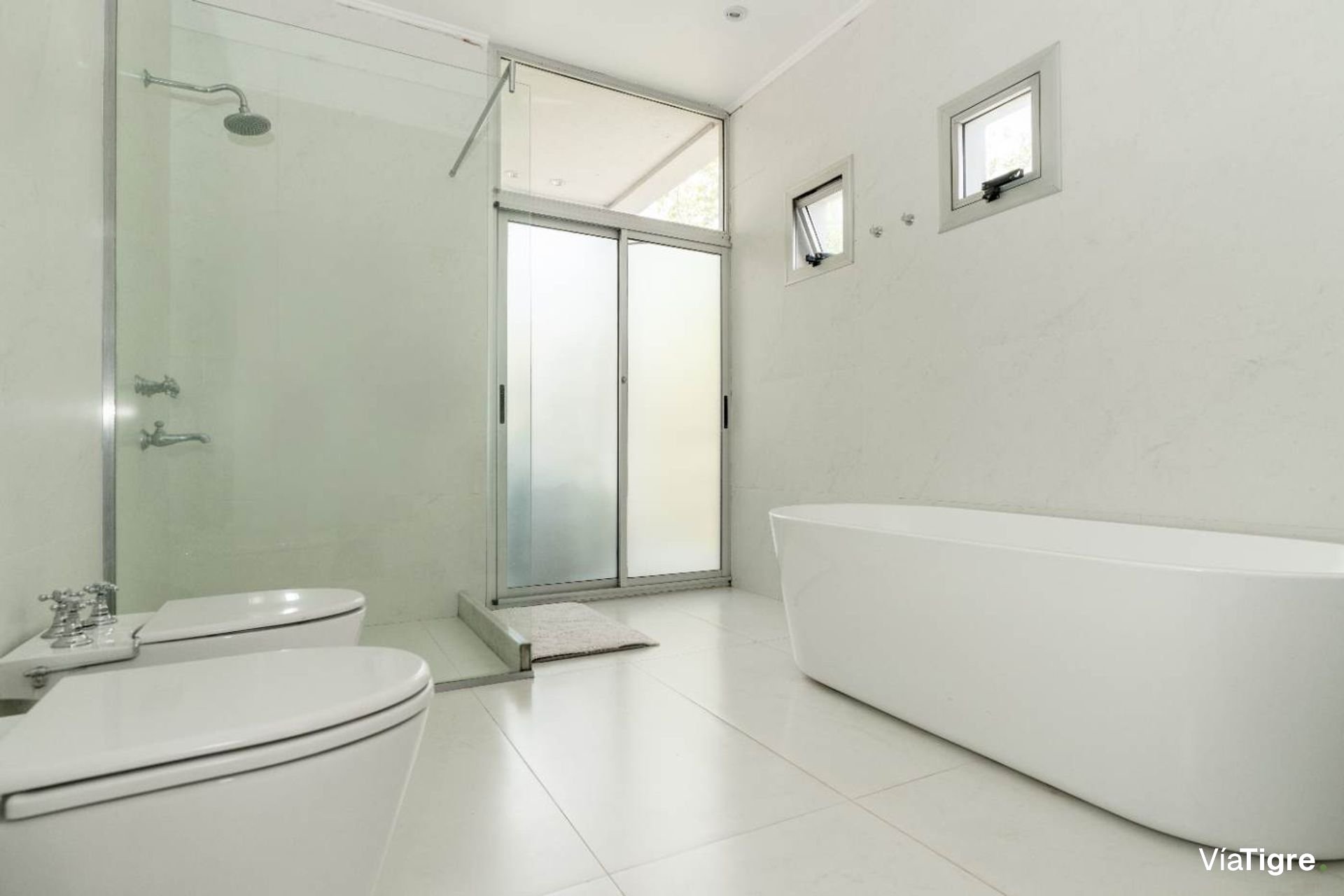 Casa Moderna en Venta en SAN ISIDRO CHICO