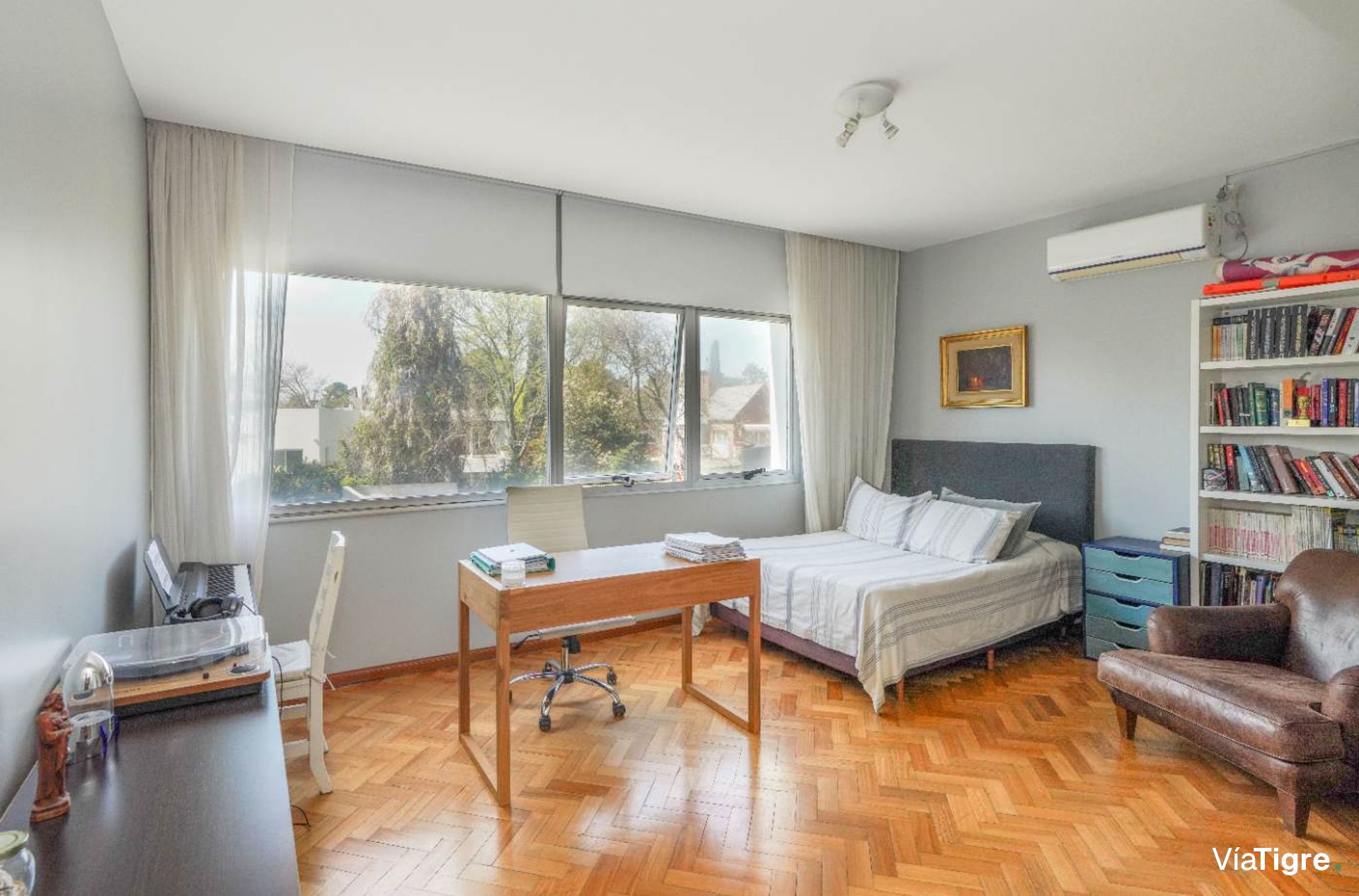 Casa Moderna en Venta en SAN ISIDRO CHICO