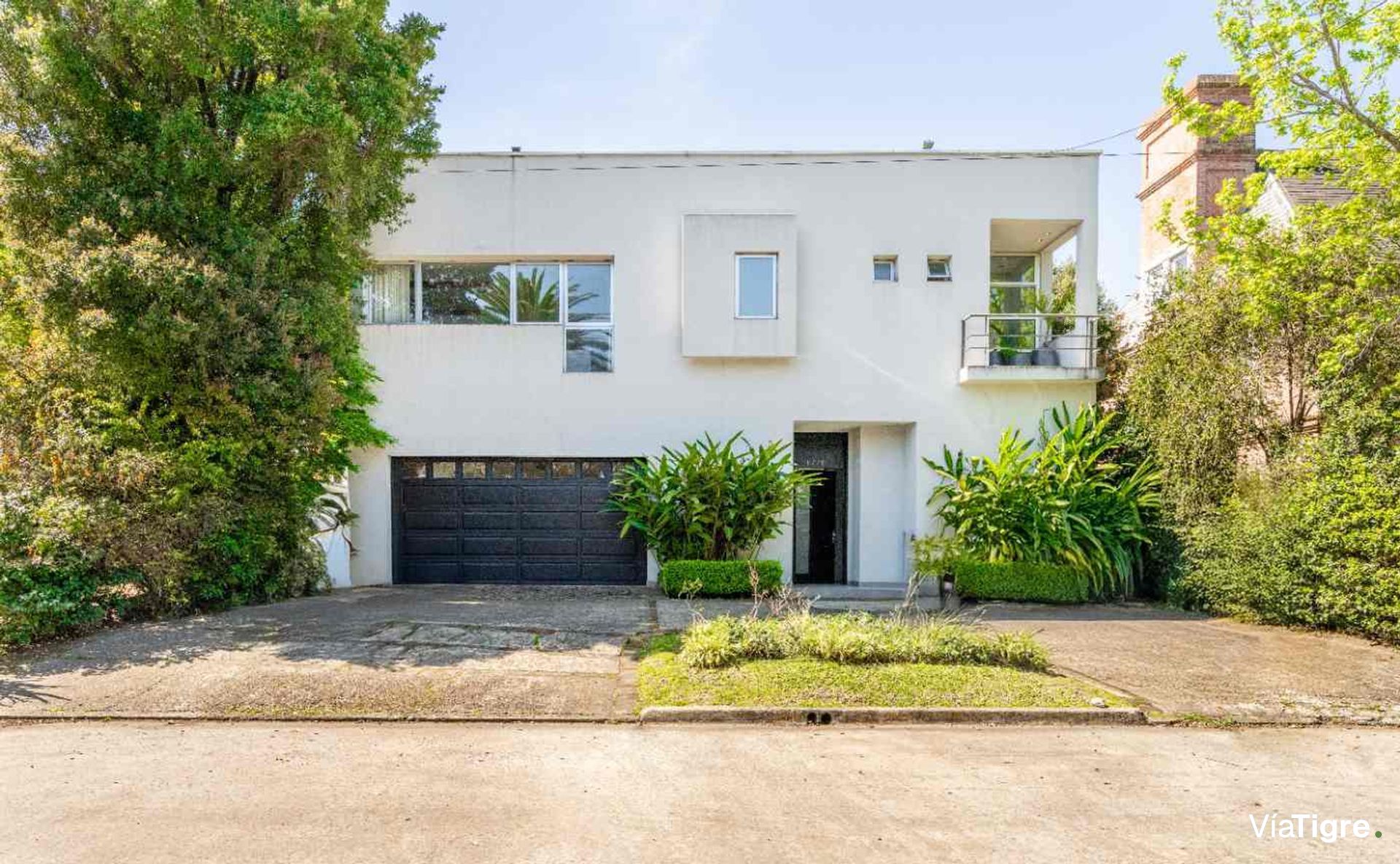 Casa Moderna en Venta en SAN ISIDRO CHICO