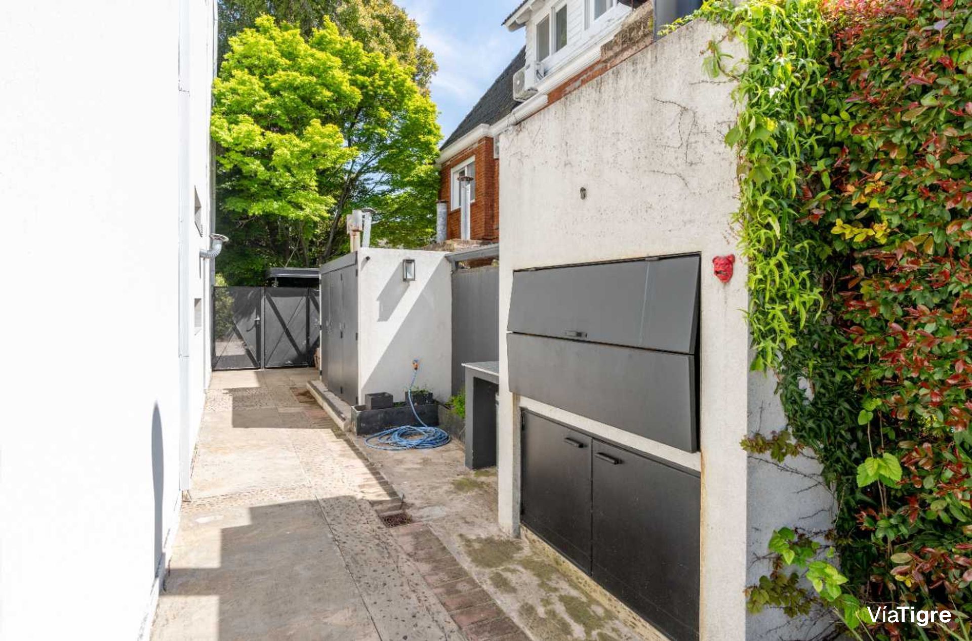 Casa Moderna en Venta en SAN ISIDRO CHICO