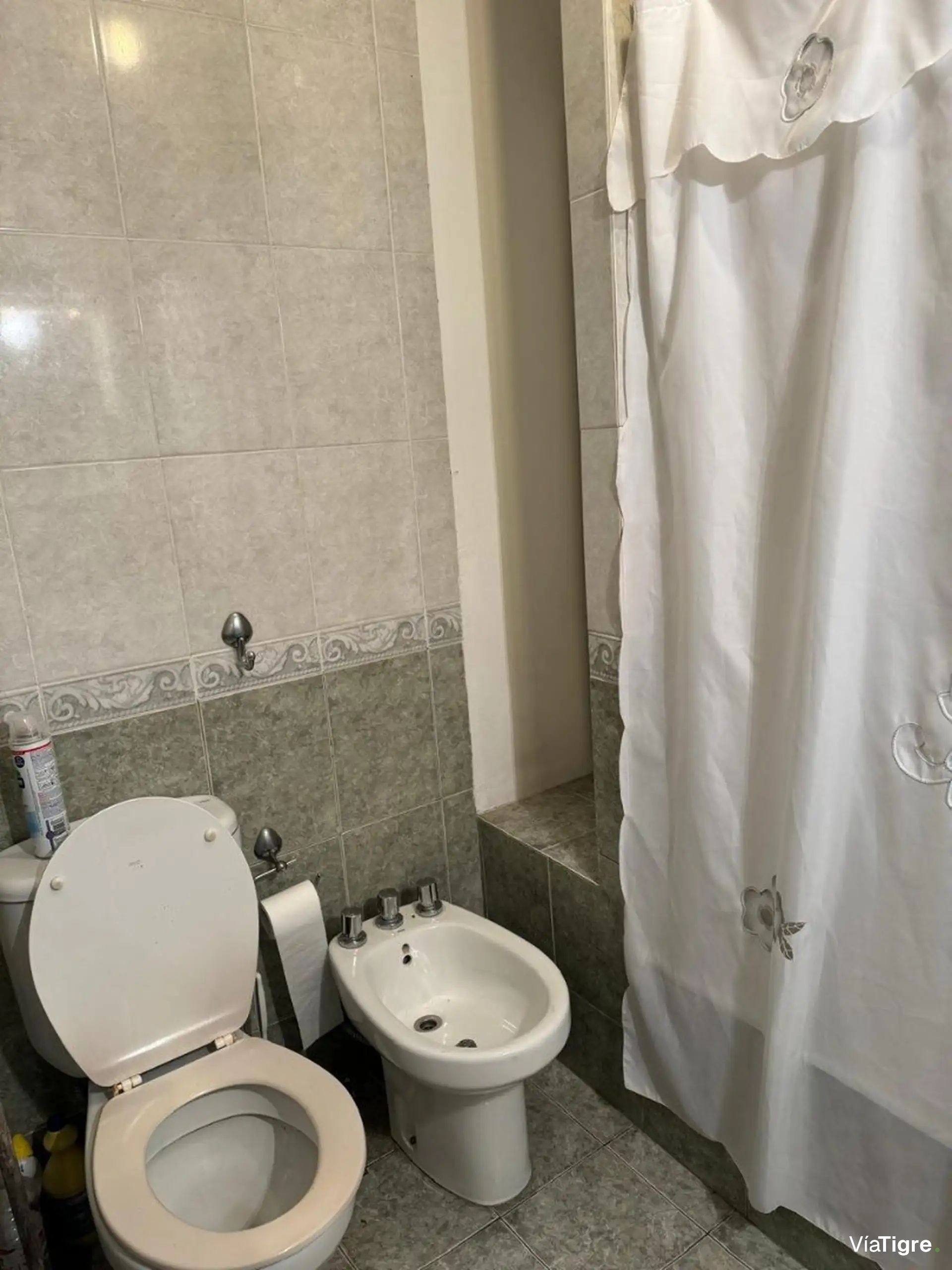 Venta Triplex 3 Ambientes Con Patio Y Cochera