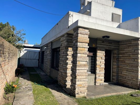 Venta CASA Villa Adelina 4 amb lote propio jardin