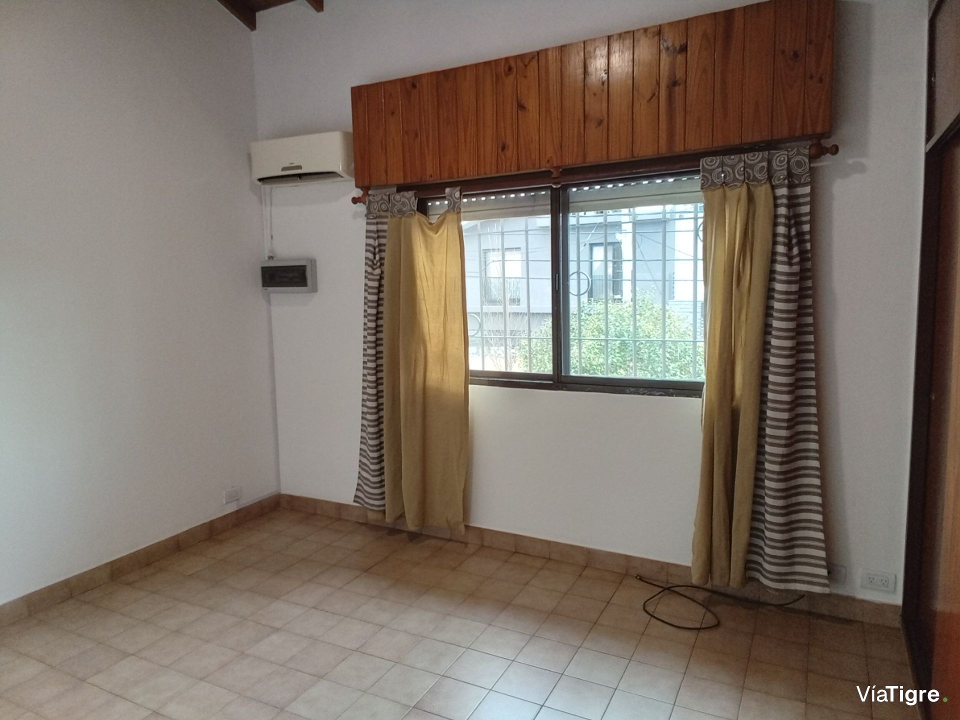 Casa 4 Ambientes Patio Cochera Boulogne Sta Rita