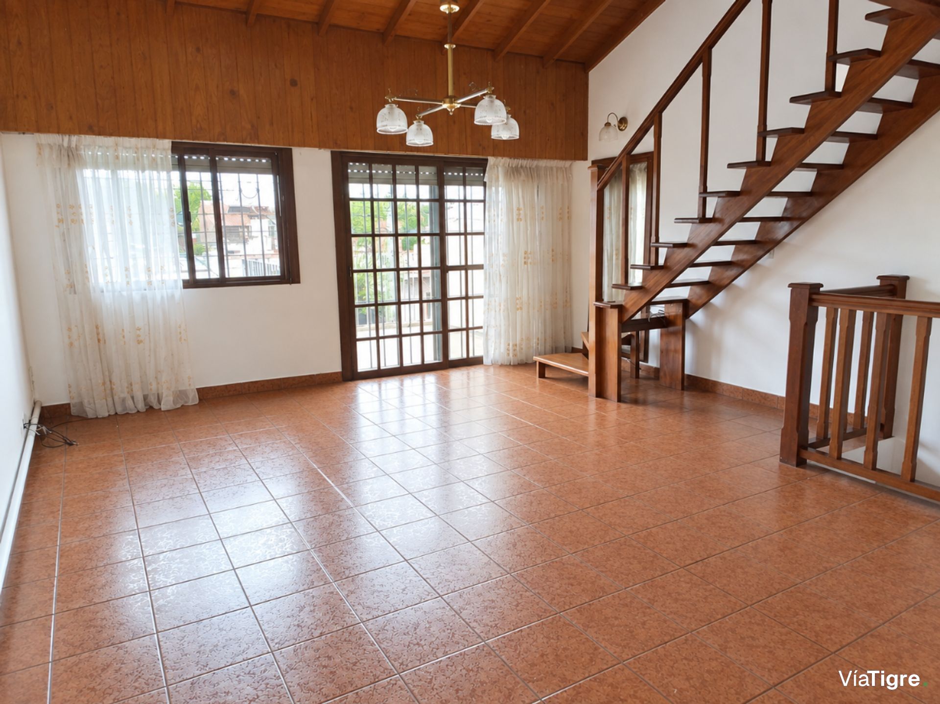 Casa 4 Ambientes Patio Cochera Boulogne Sta Rita