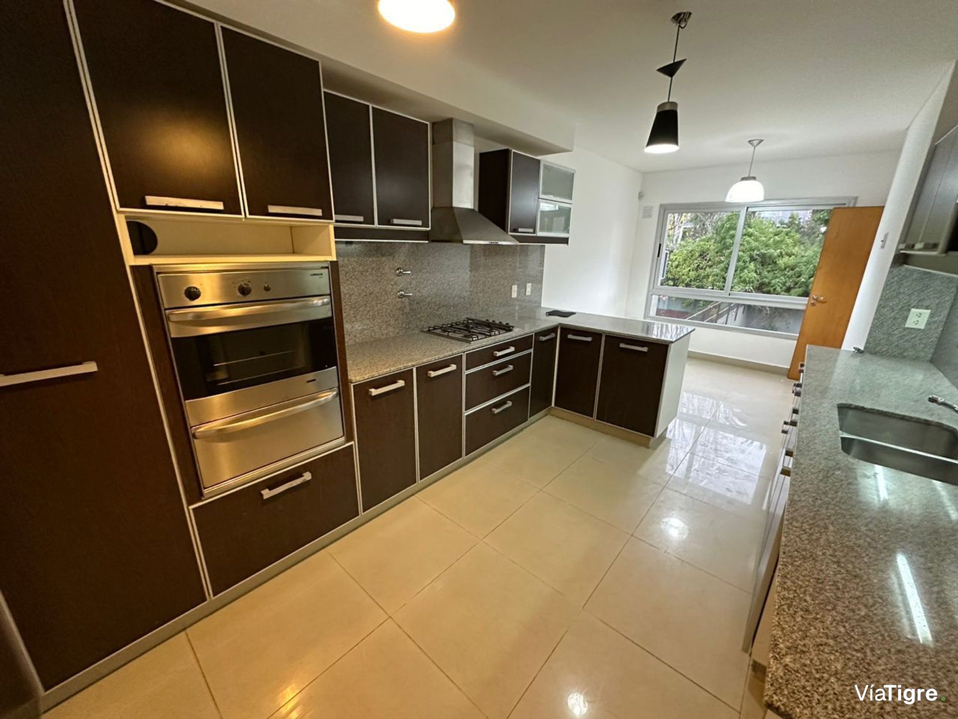Departamento en alquiler – Av. Libertador 13249