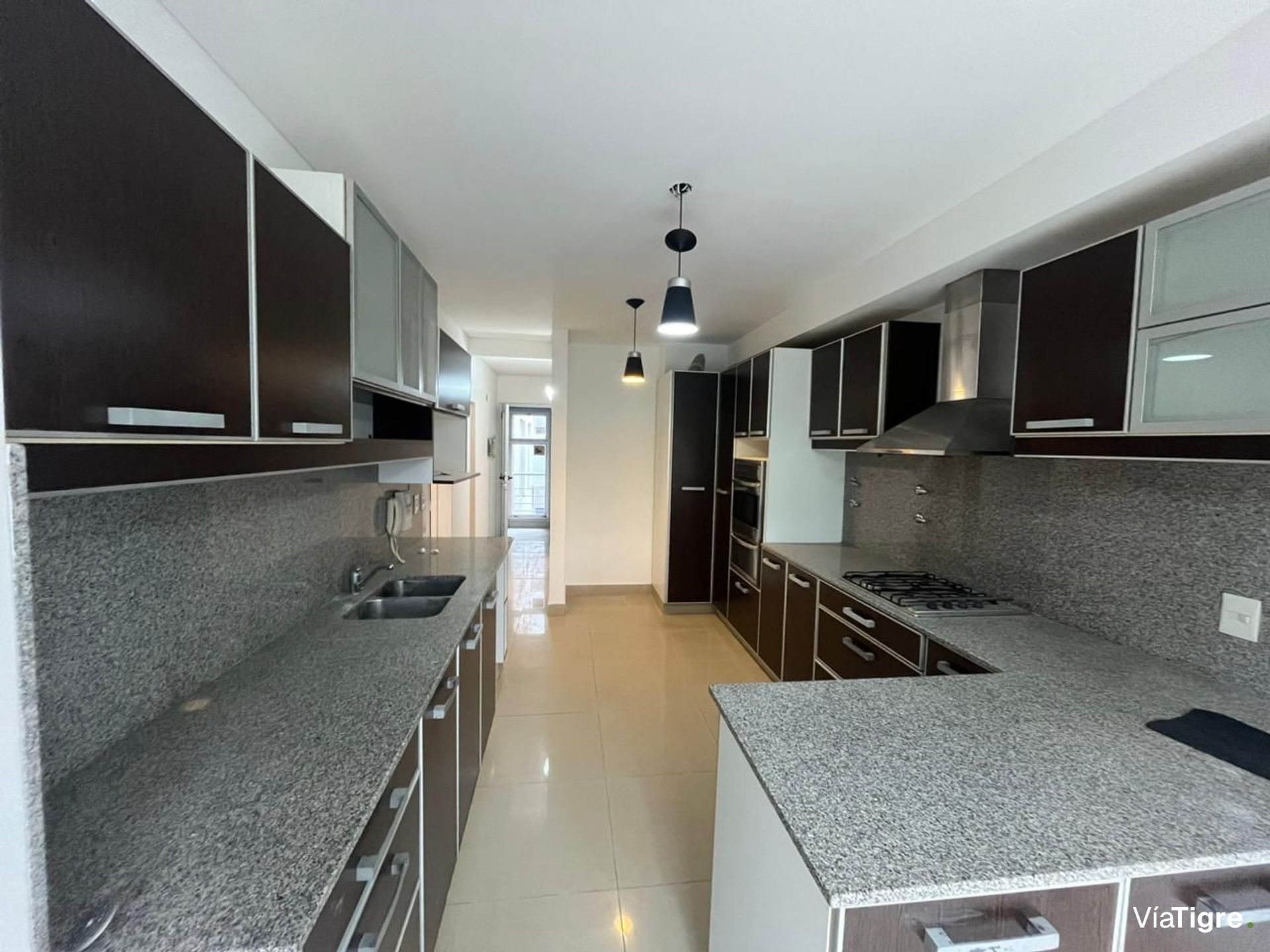 Departamento en alquiler – Av. Libertador 13249
