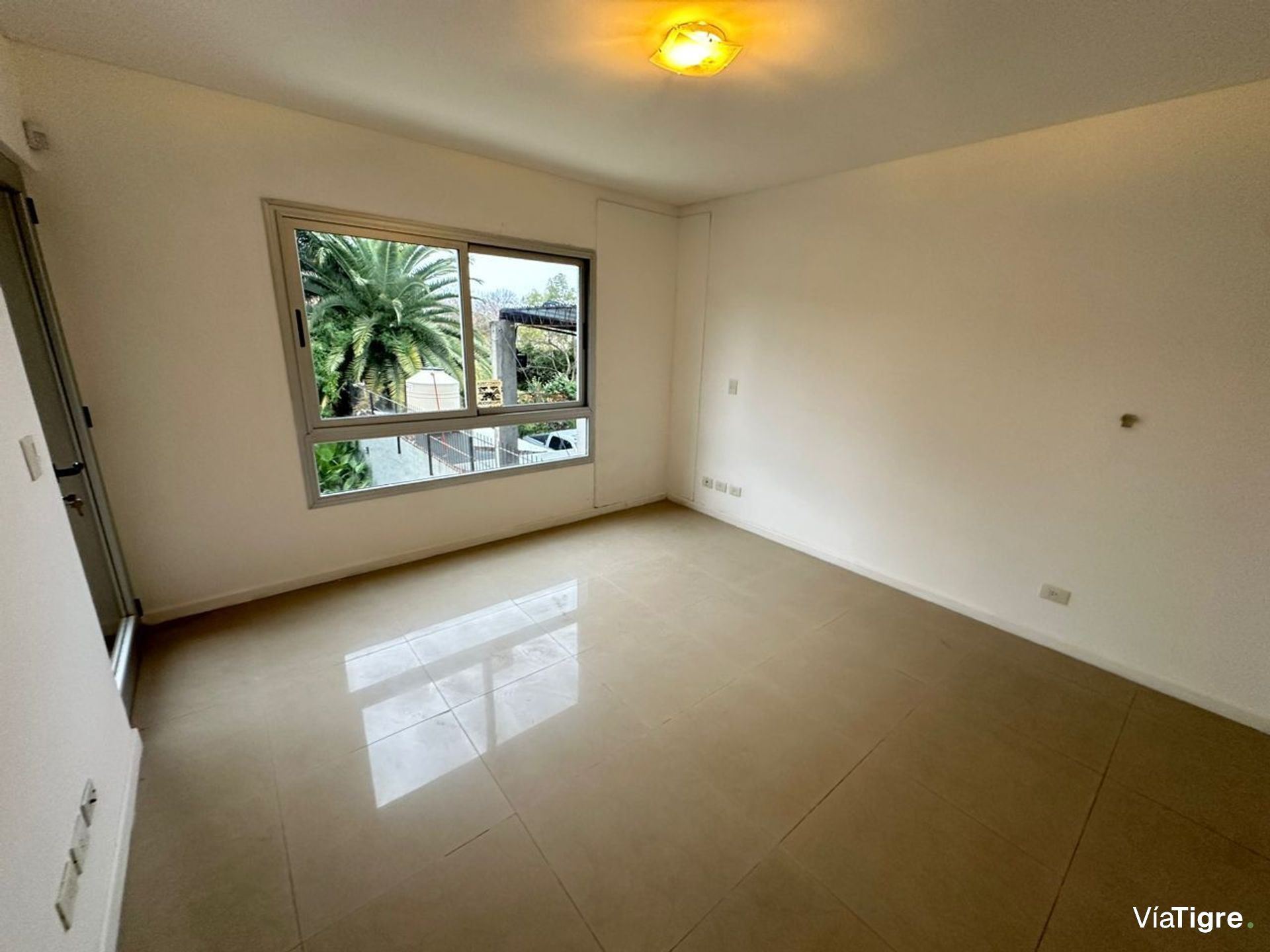Departamento en alquiler – Av. Libertador 13249