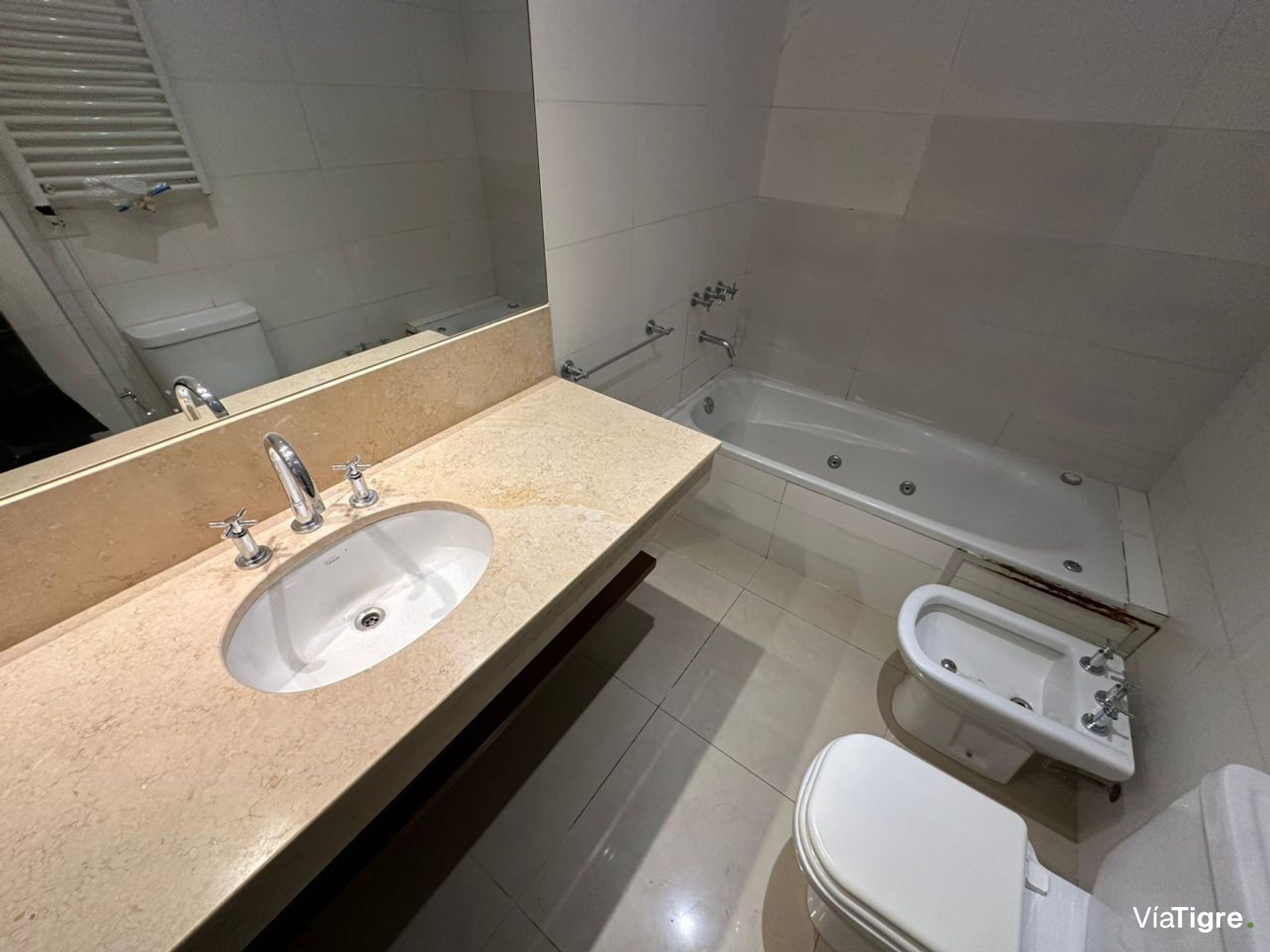 Departamento en alquiler – Av. Libertador 13249