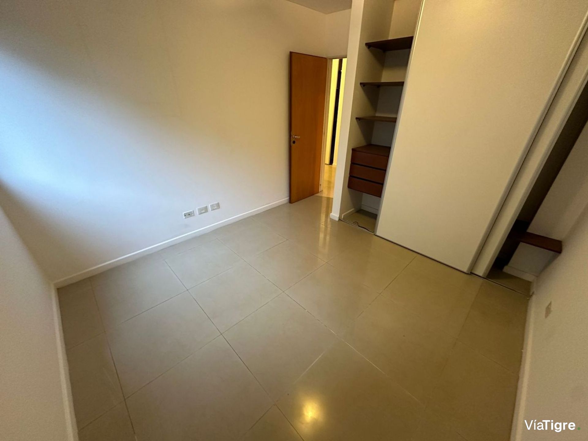 Departamento en alquiler – Av. Libertador 13249