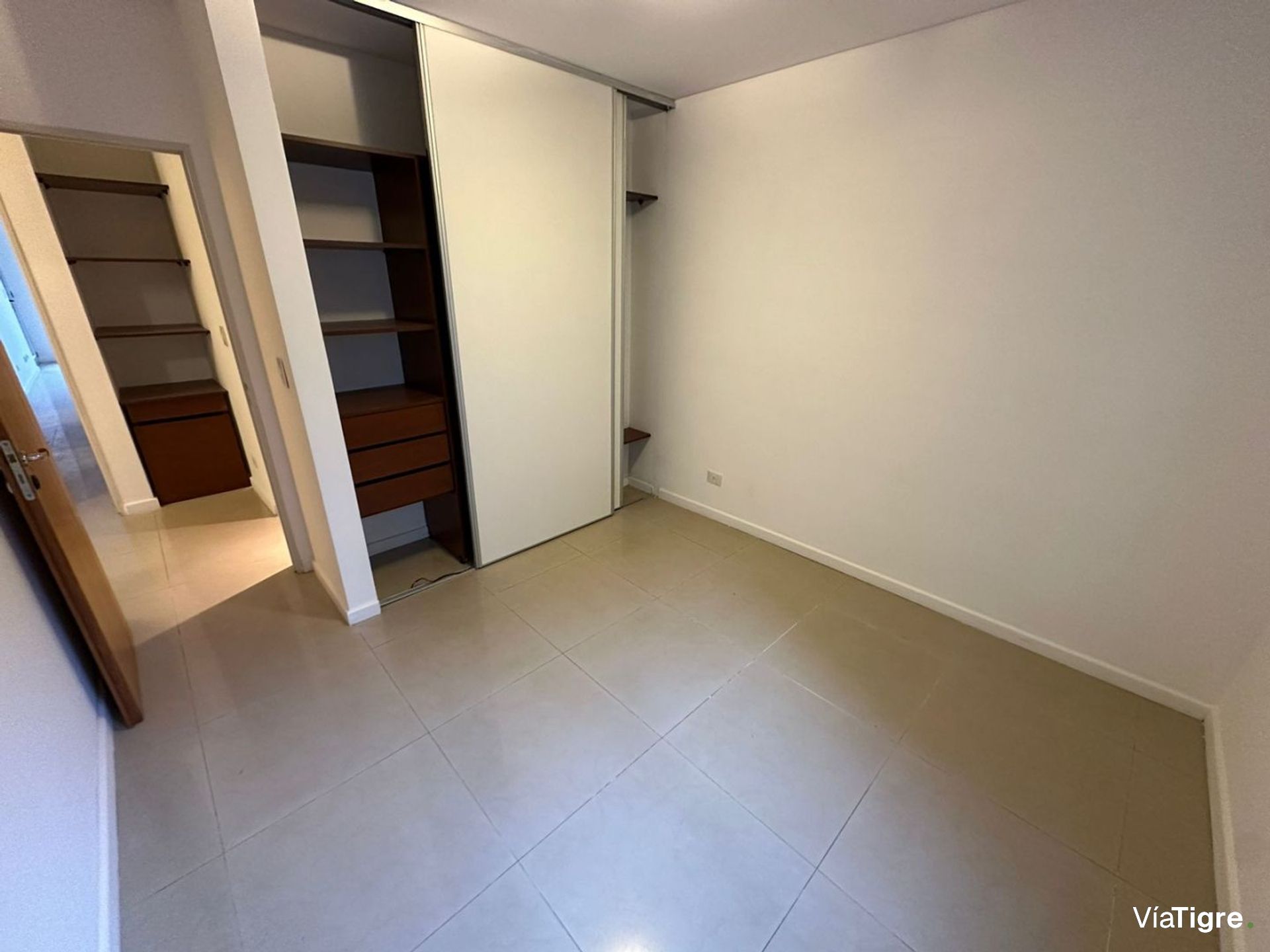 Departamento en alquiler – Av. Libertador 13249