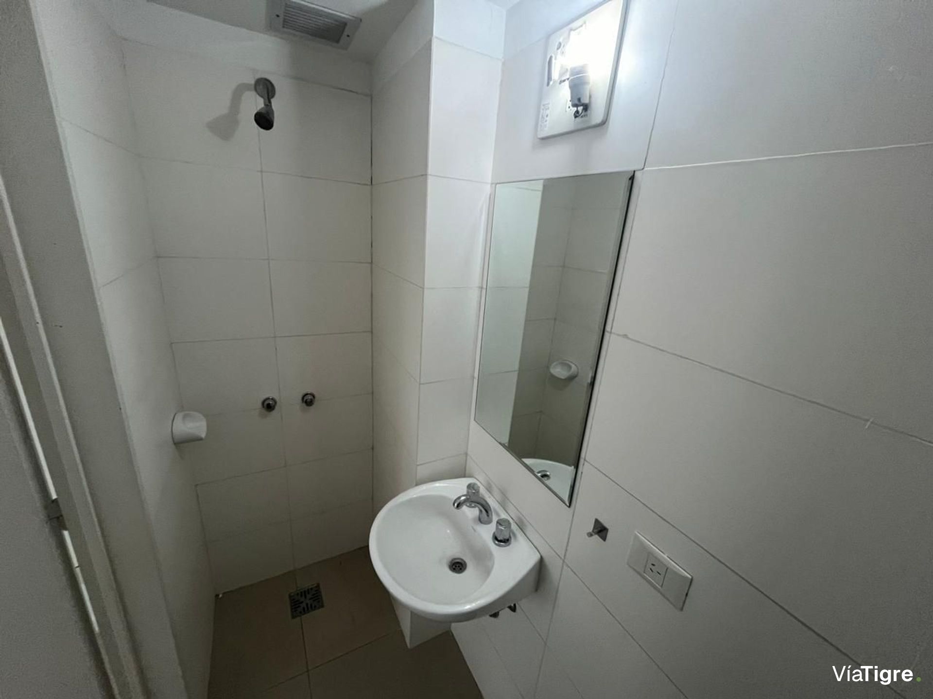 Departamento en alquiler – Av. Libertador 13249