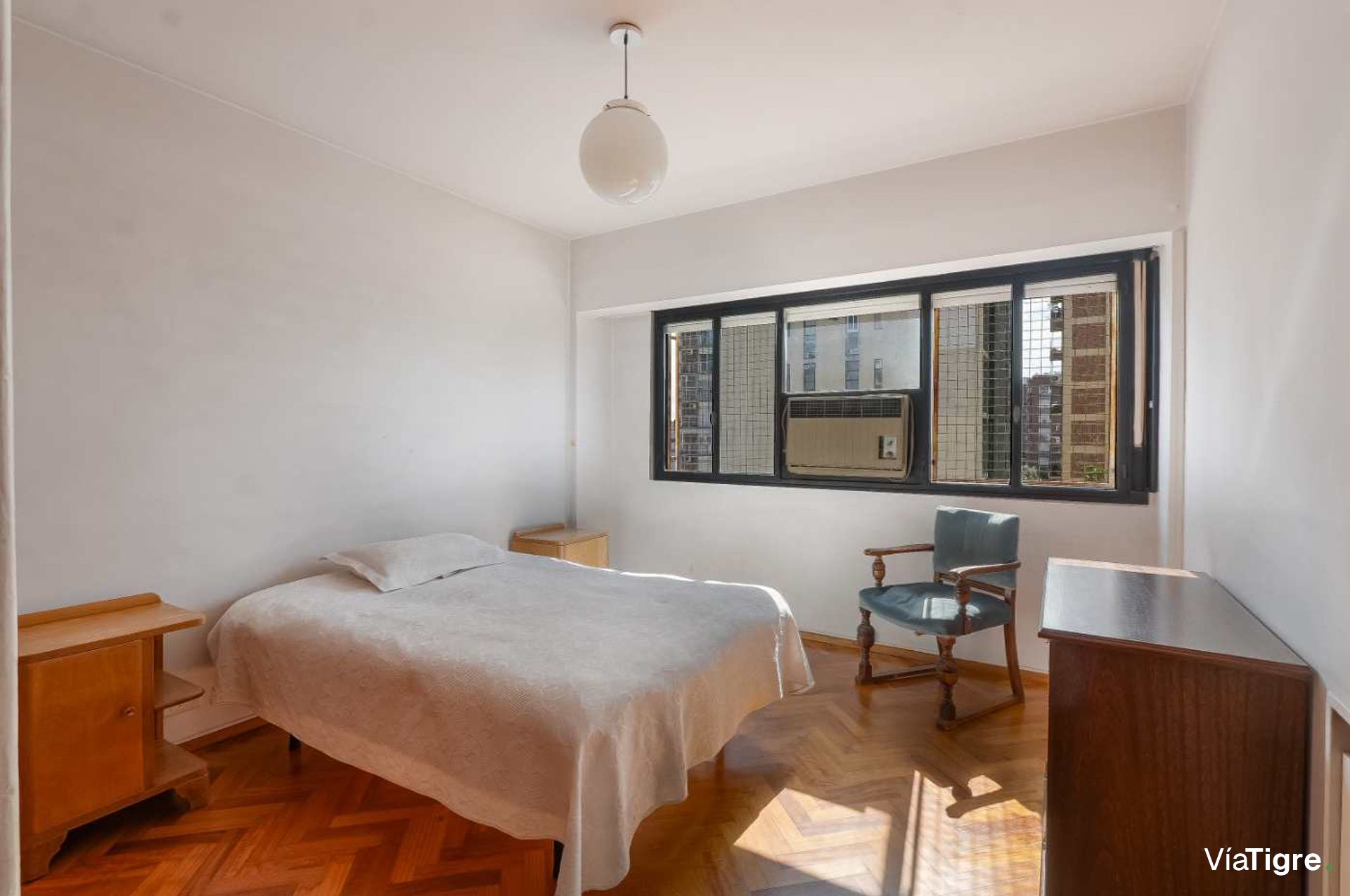 Venta Departamento 5 amb con Cochera, Martínez