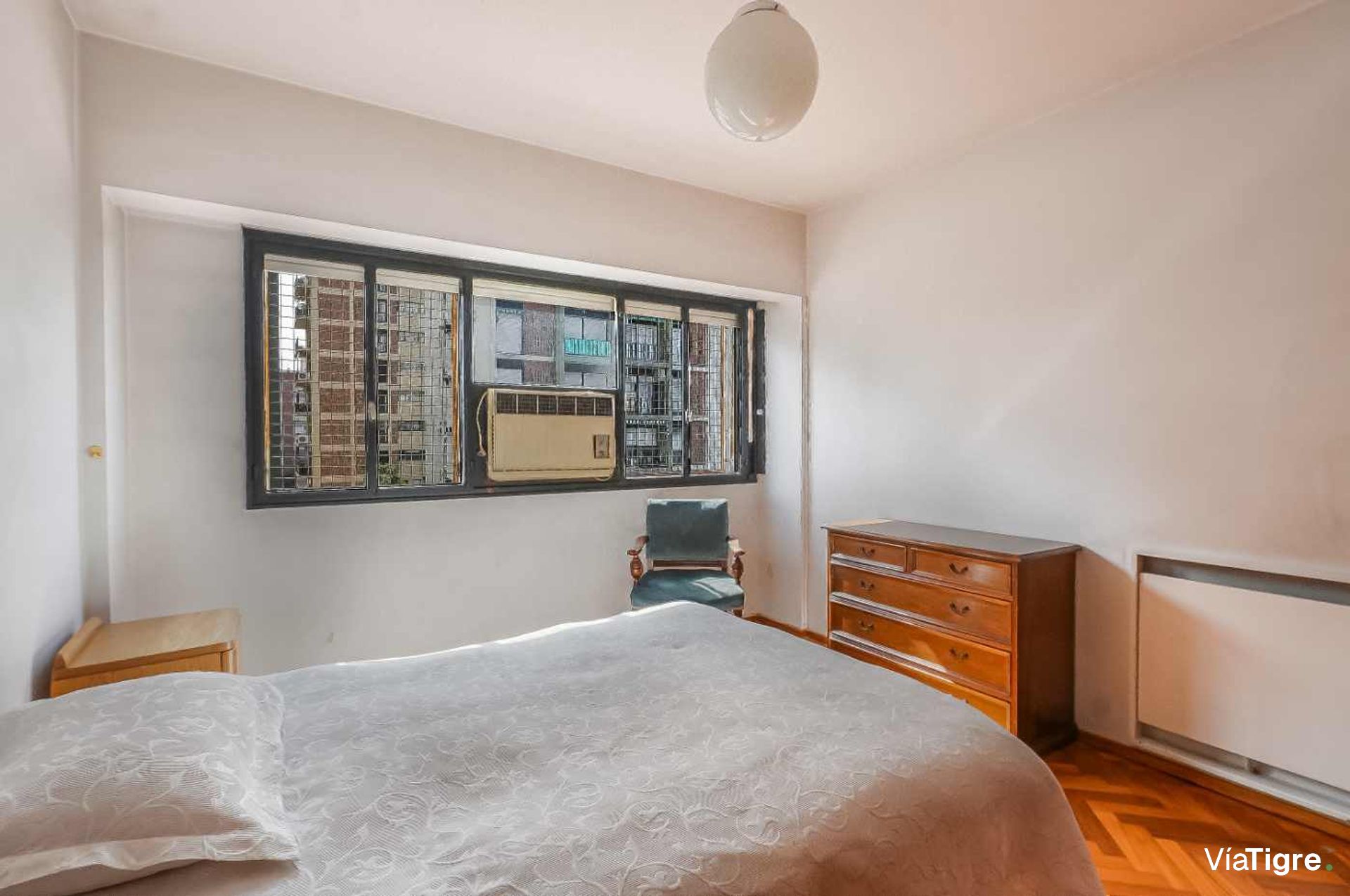 Venta Departamento 5 amb con Cochera, Martínez