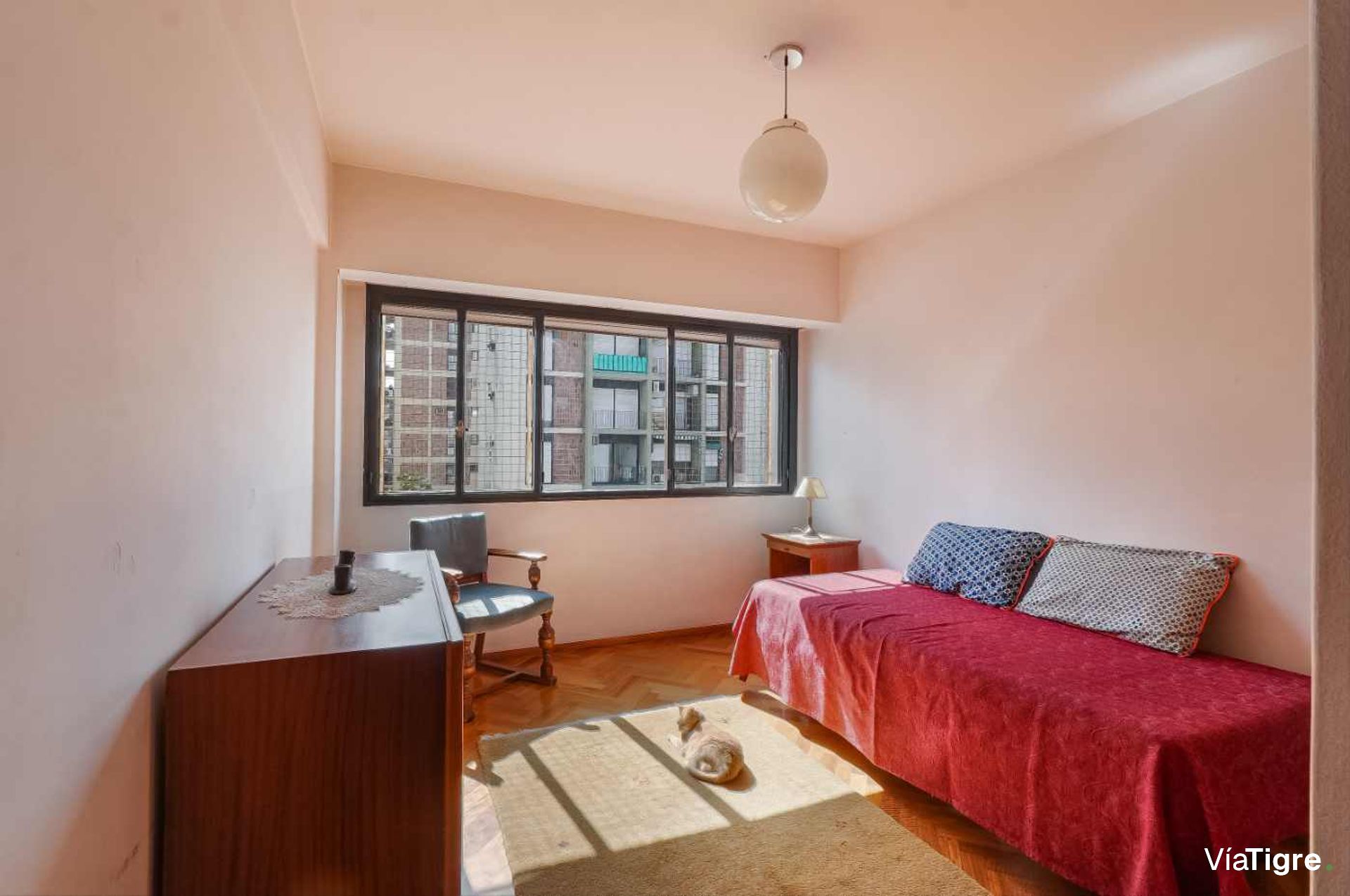 Venta Departamento 5 amb con Cochera, Martínez