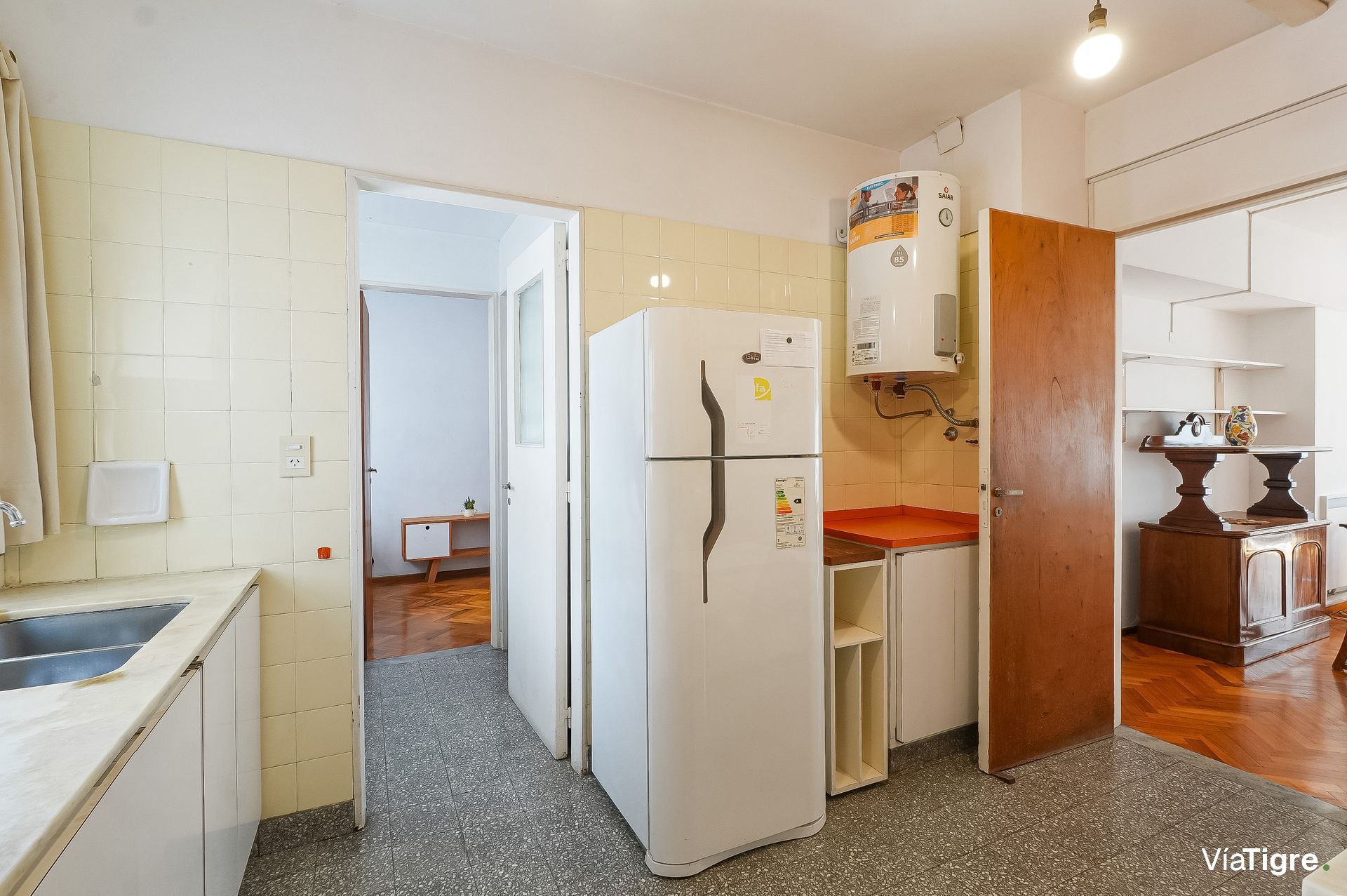 Venta Departamento 5 amb con Cochera, Martínez