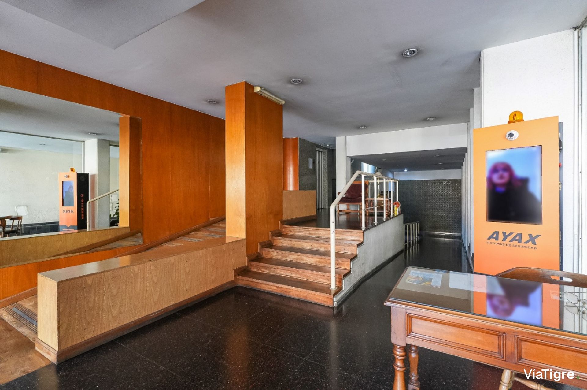 Venta Departamento 5 amb con Cochera, Martínez